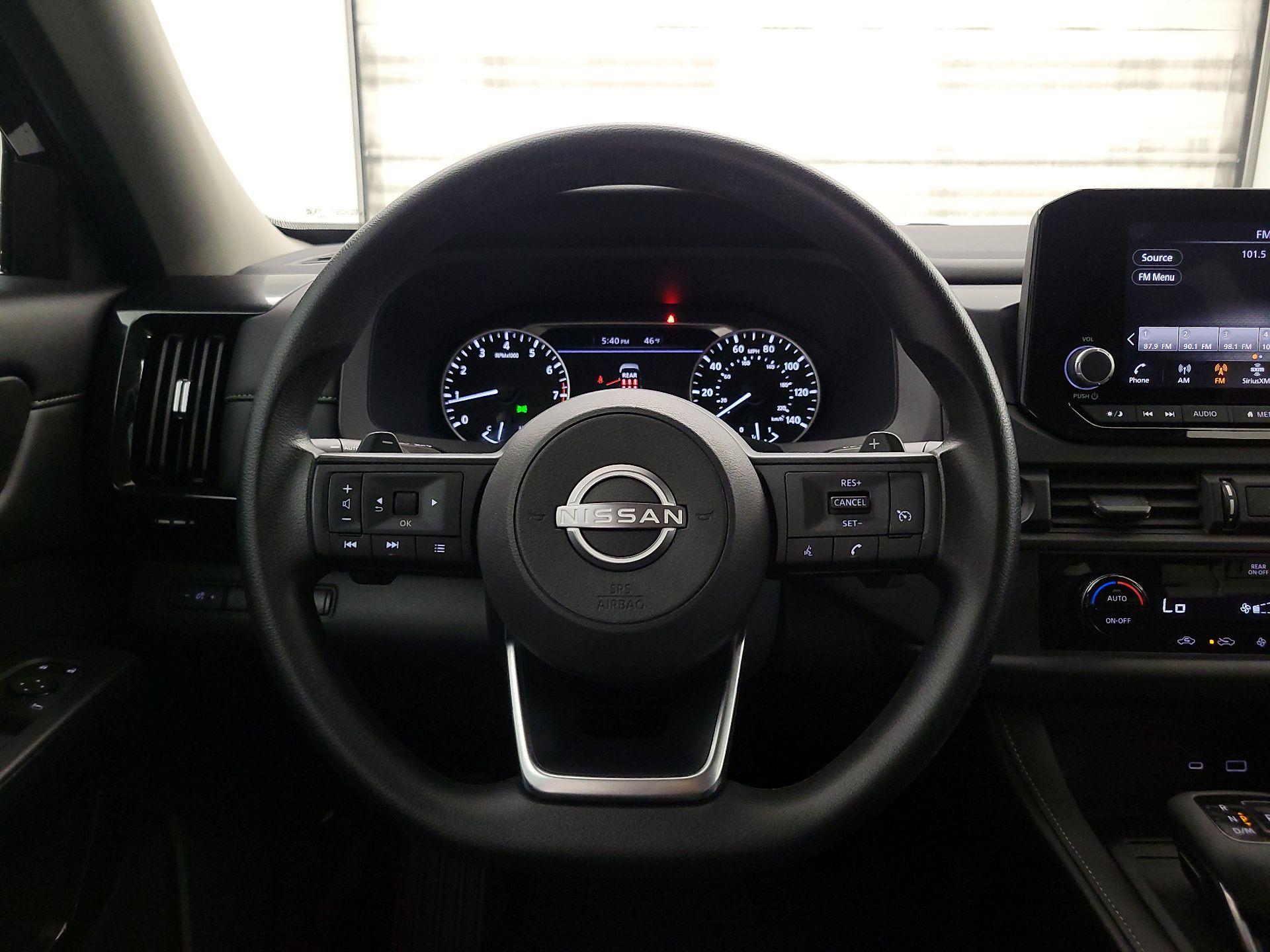 Thumbnail: 2024 Nissan Pathfinder - 10