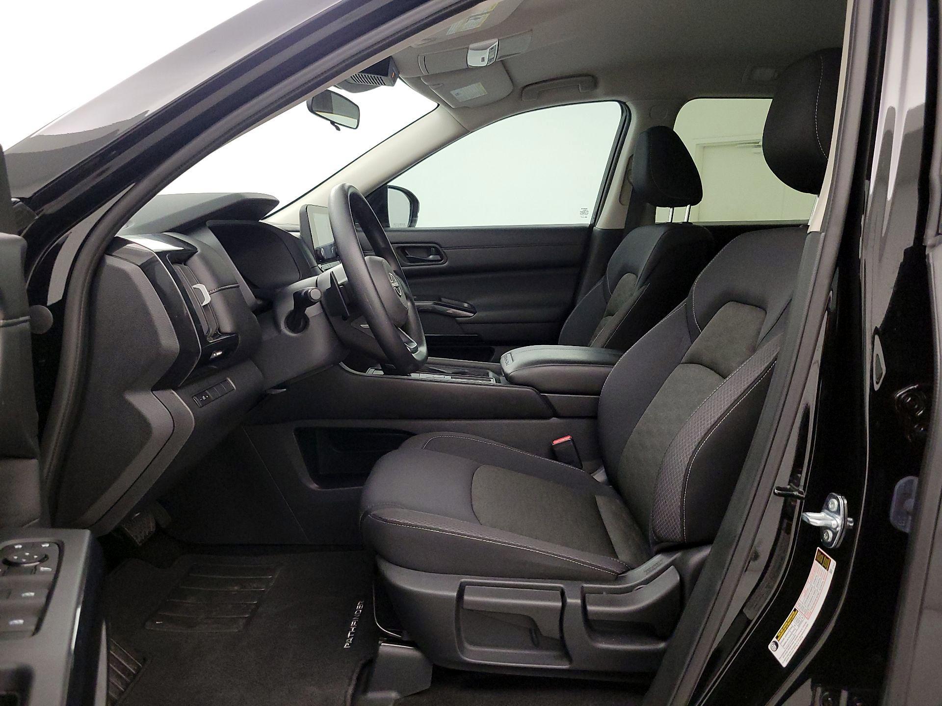 Thumbnail: 2024 Nissan Pathfinder - 11