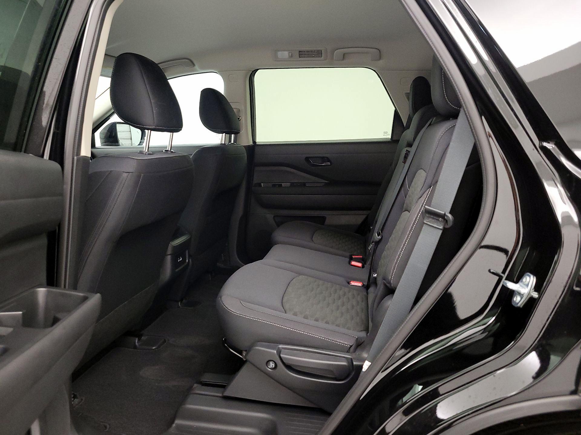 Thumbnail: 2024 Nissan Pathfinder - 19