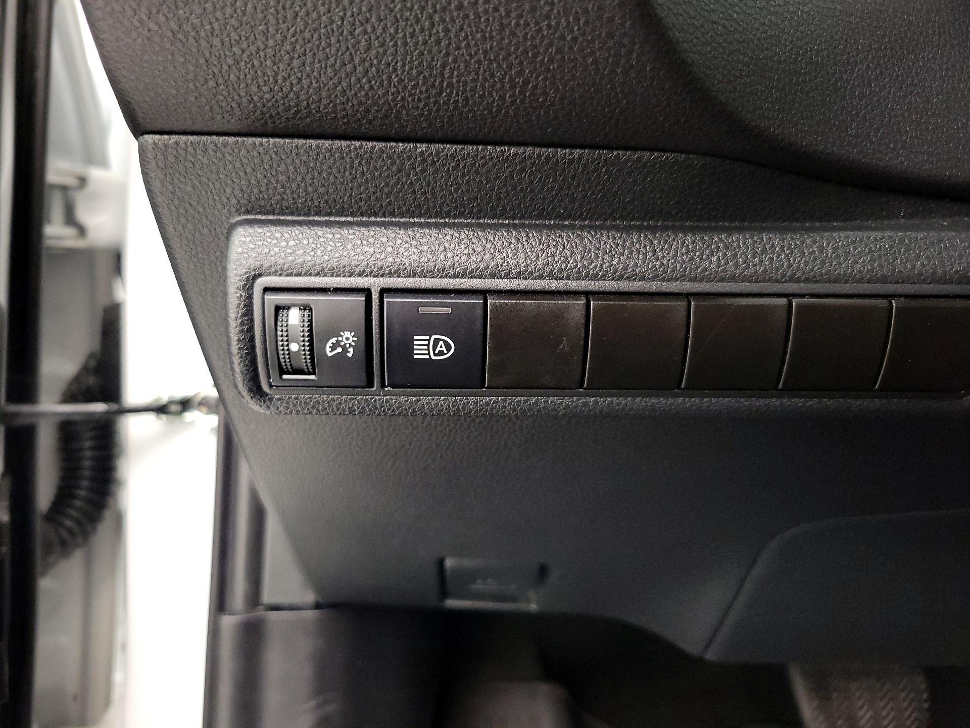 Thumbnail: 2024 Toyota Corolla - 13