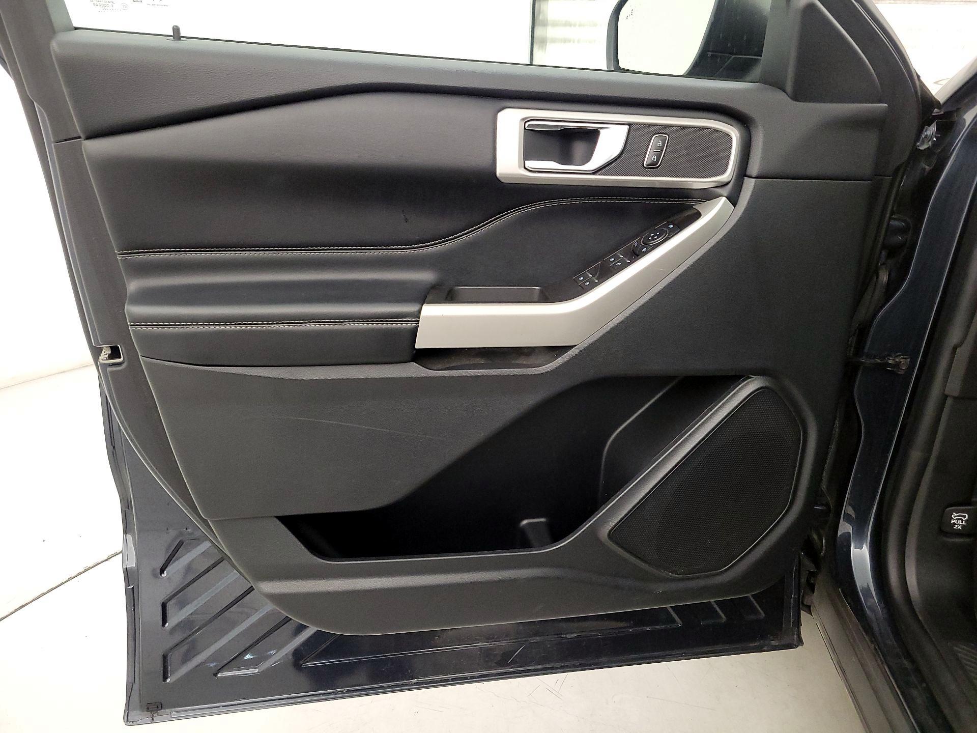 Thumbnail: 2022 Ford Explorer - 12