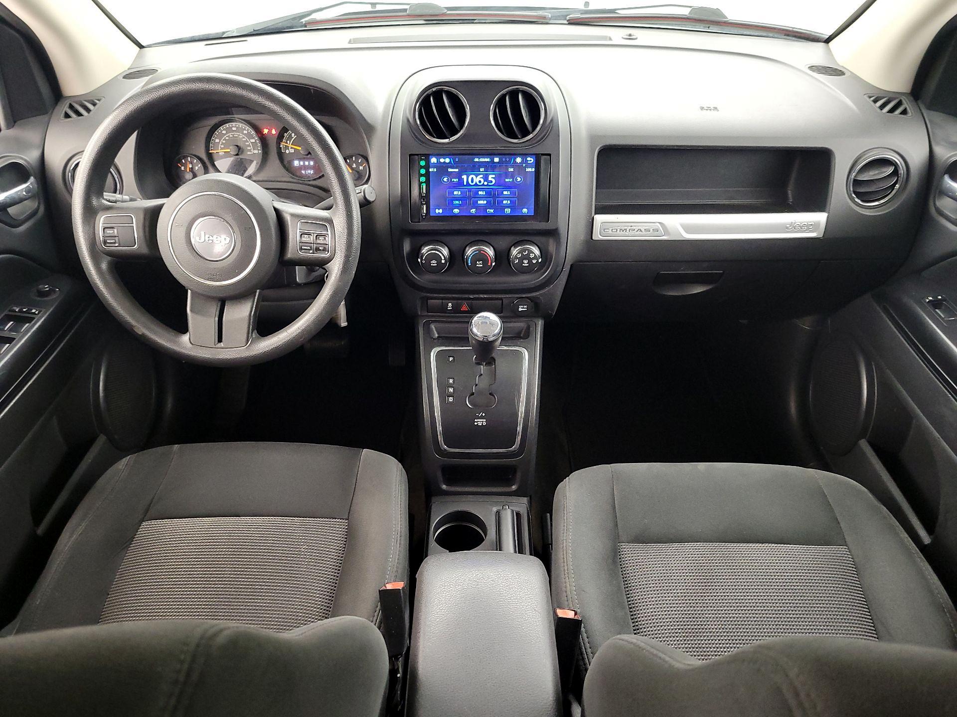 Thumbnail: 2016 Jeep Compass - 9