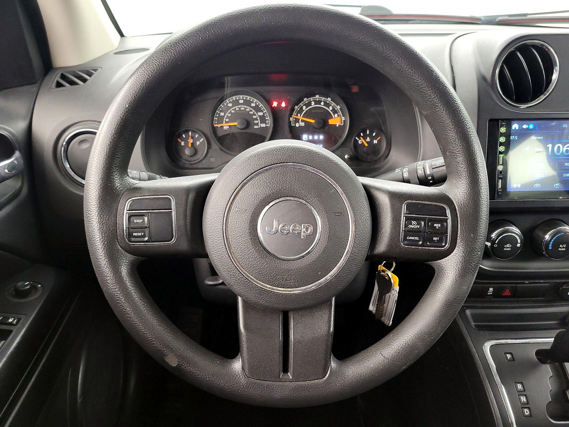 Thumbnail: 2016 Jeep Compass - 10