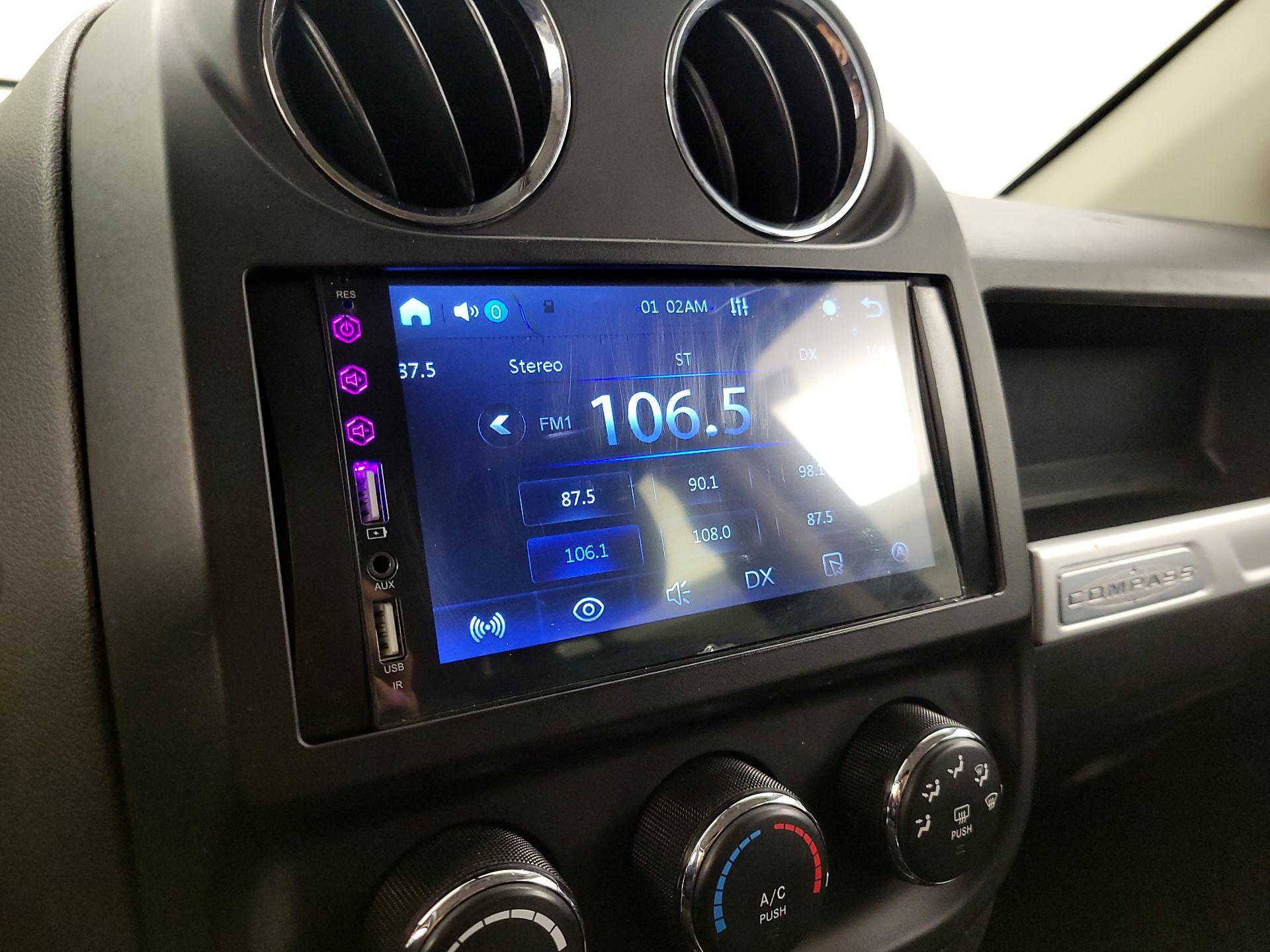 Thumbnail: 2016 Jeep Compass - 13