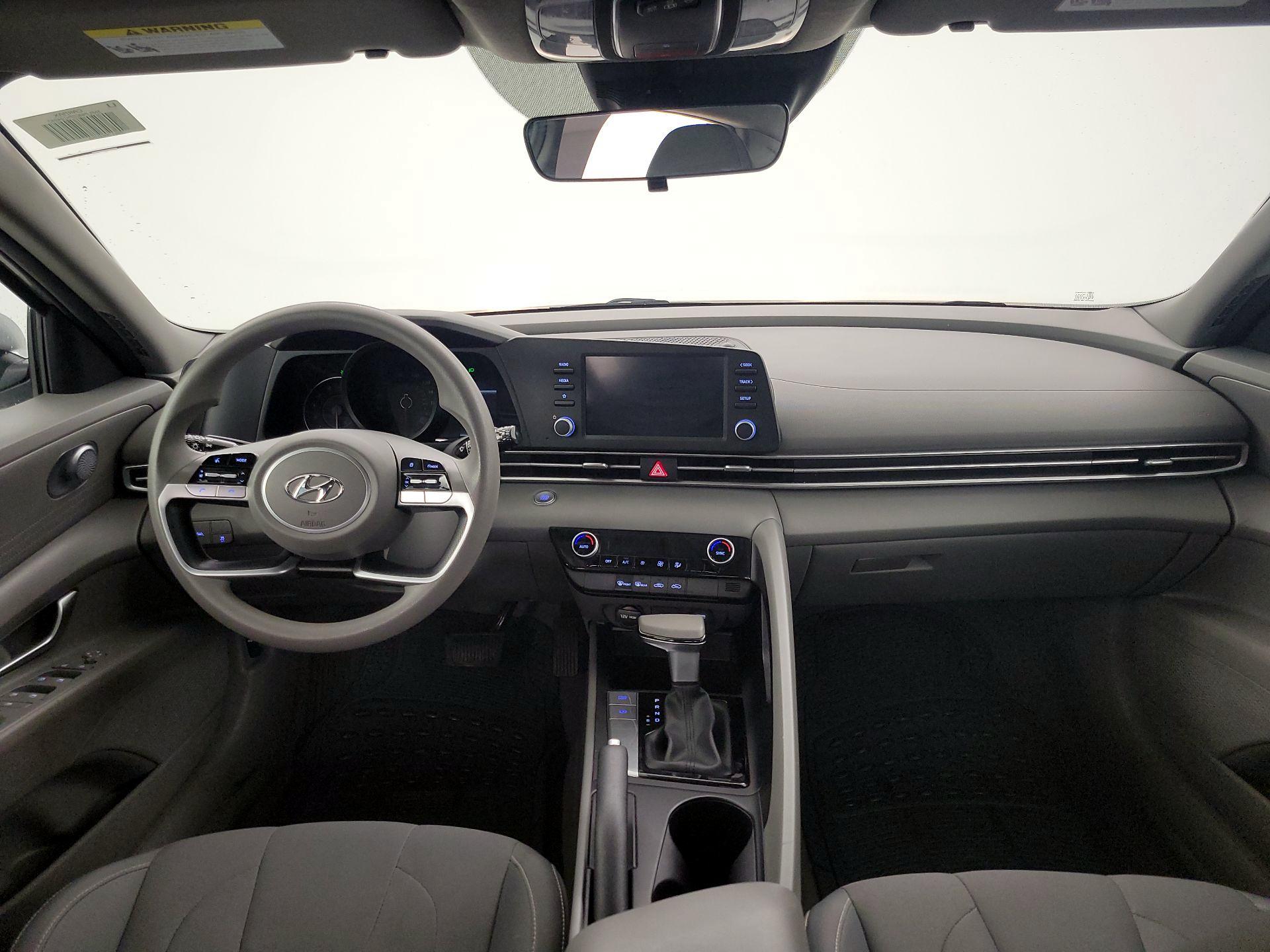 Thumbnail: 2023 Hyundai Elantra - 9