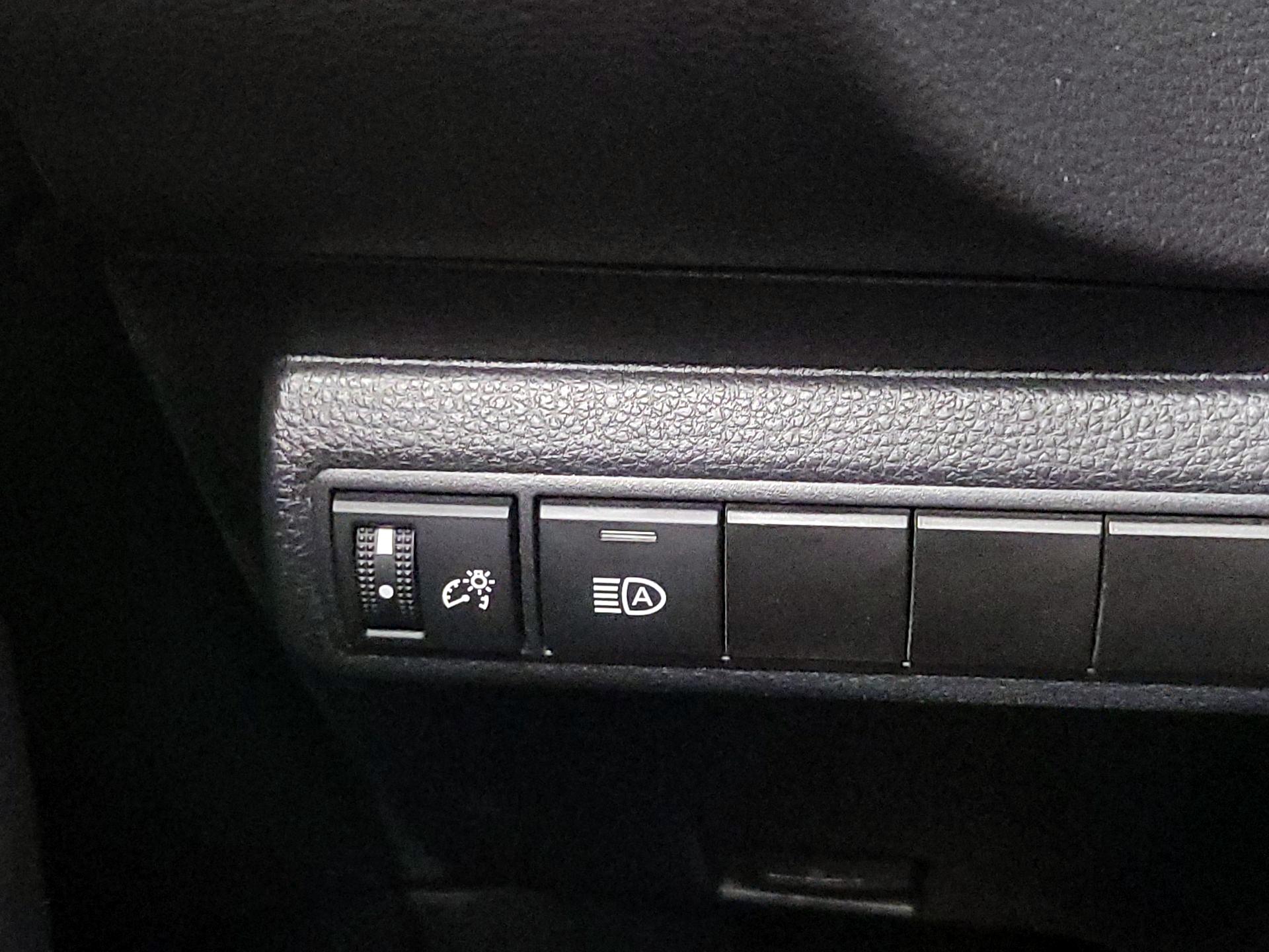 Thumbnail: 2024 Toyota Corolla - 13