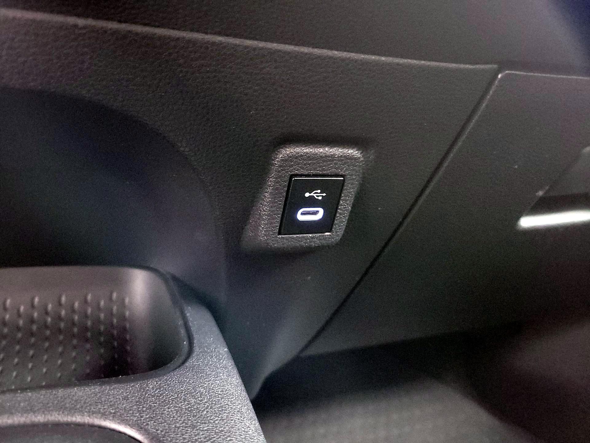 Thumbnail: 2023 Toyota Corolla - 18