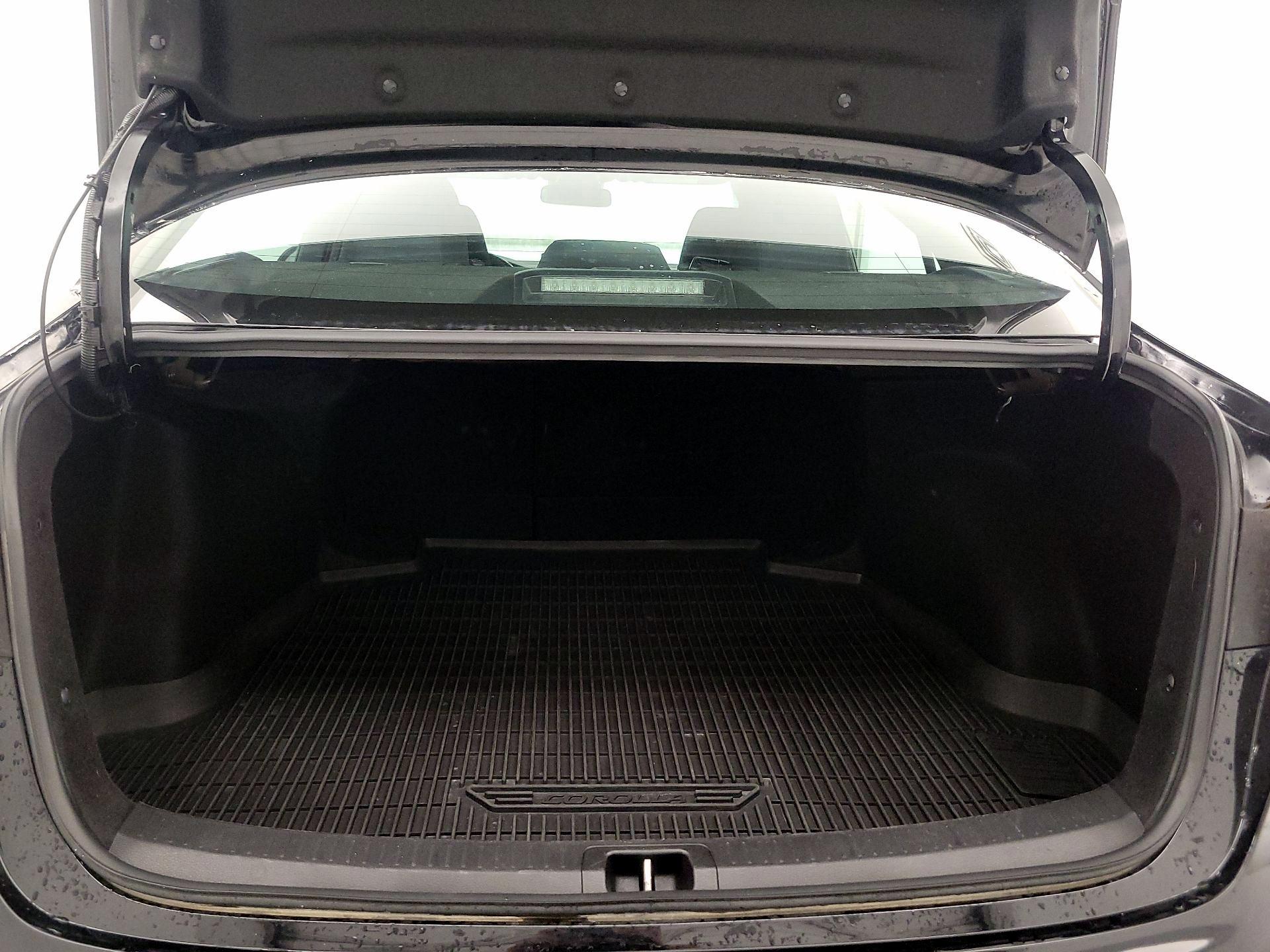 Thumbnail: 2023 Toyota Corolla - 20