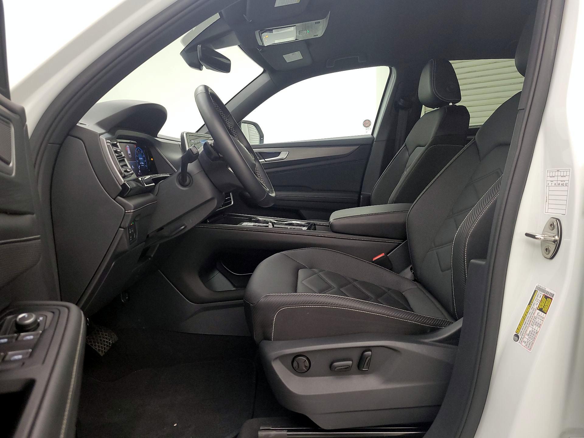 Thumbnail: 2025 Volkswagen Atlas - 11