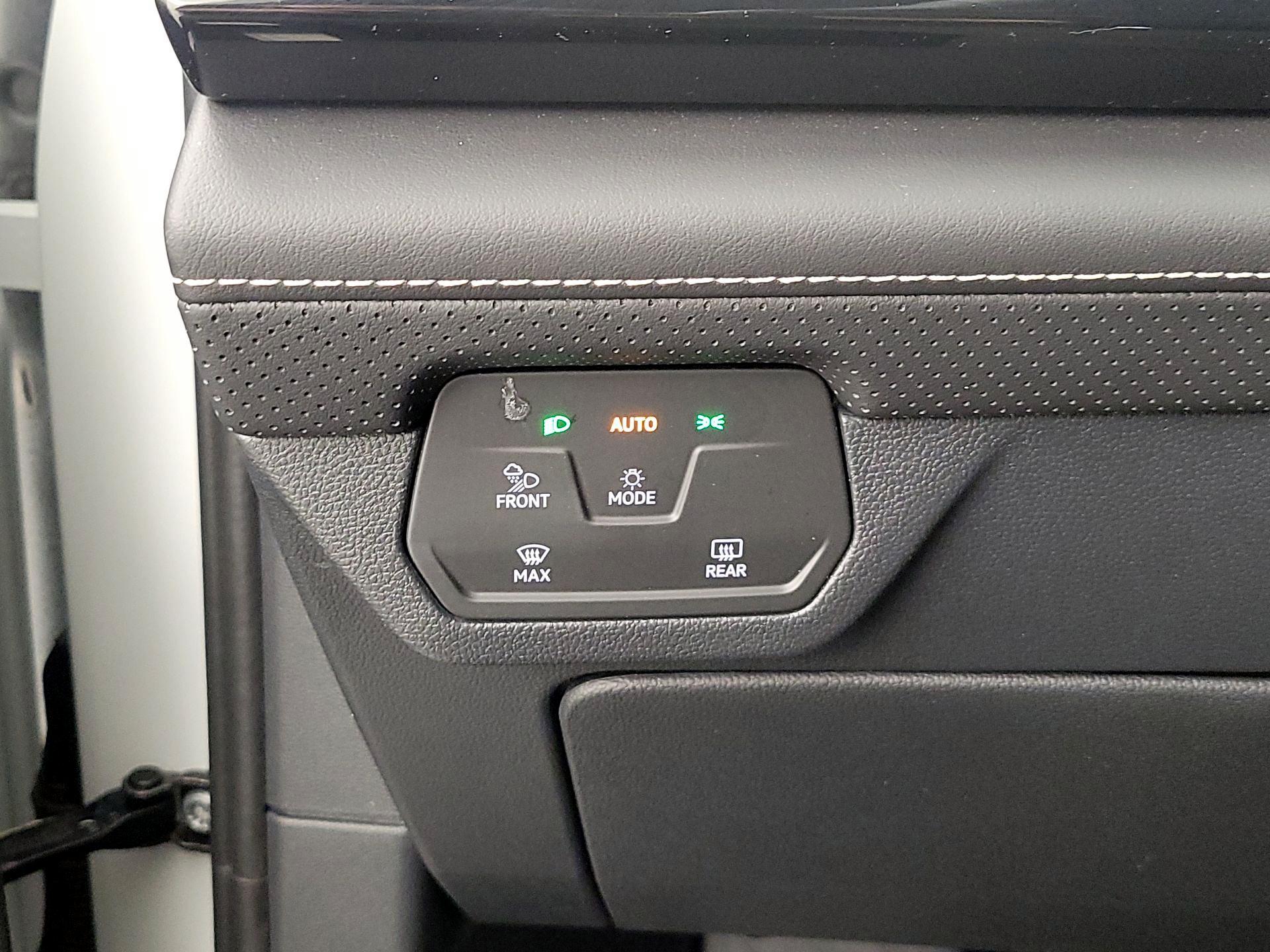 Thumbnail: 2025 Volkswagen Atlas - 13