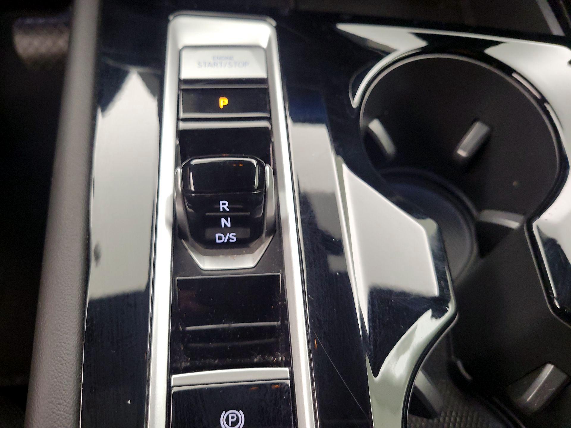 Thumbnail: 2025 Volkswagen Atlas - 17