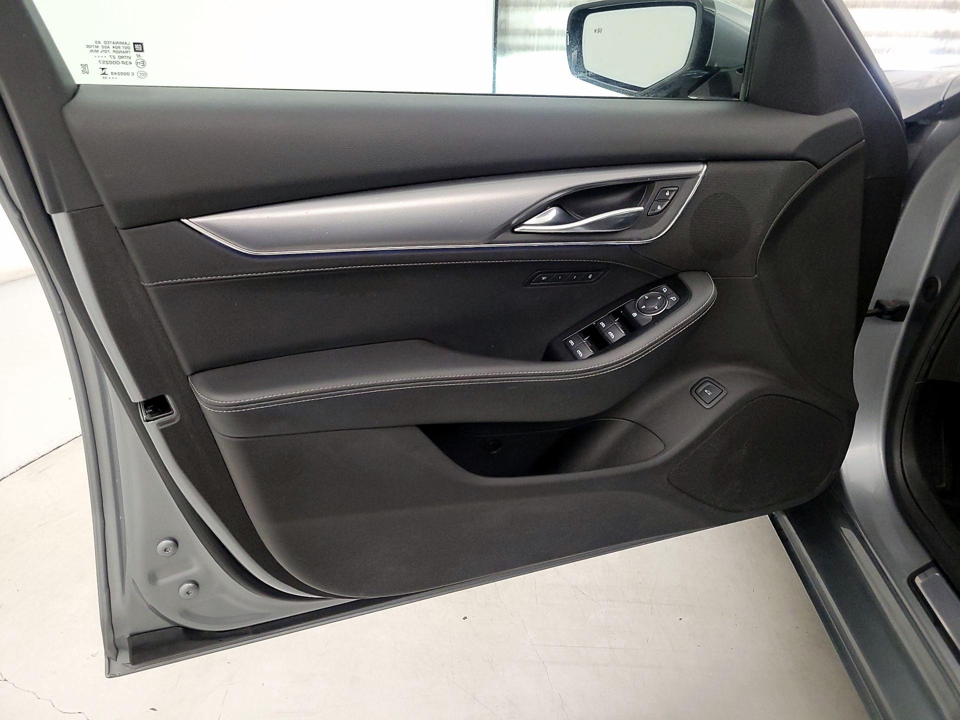 Thumbnail: 2023 Cadillac CT5 - 12