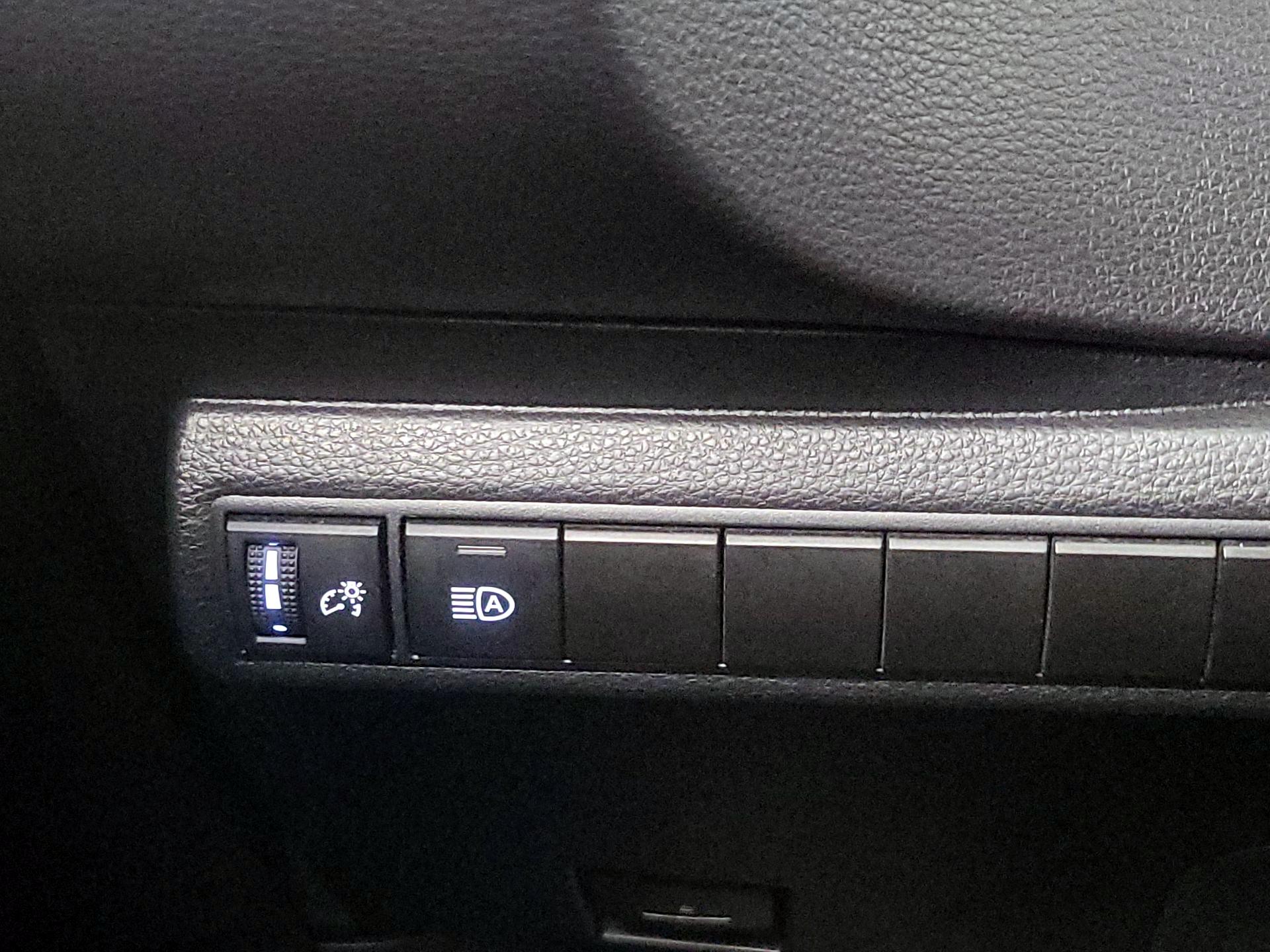 Thumbnail: 2024 Toyota Corolla - 13