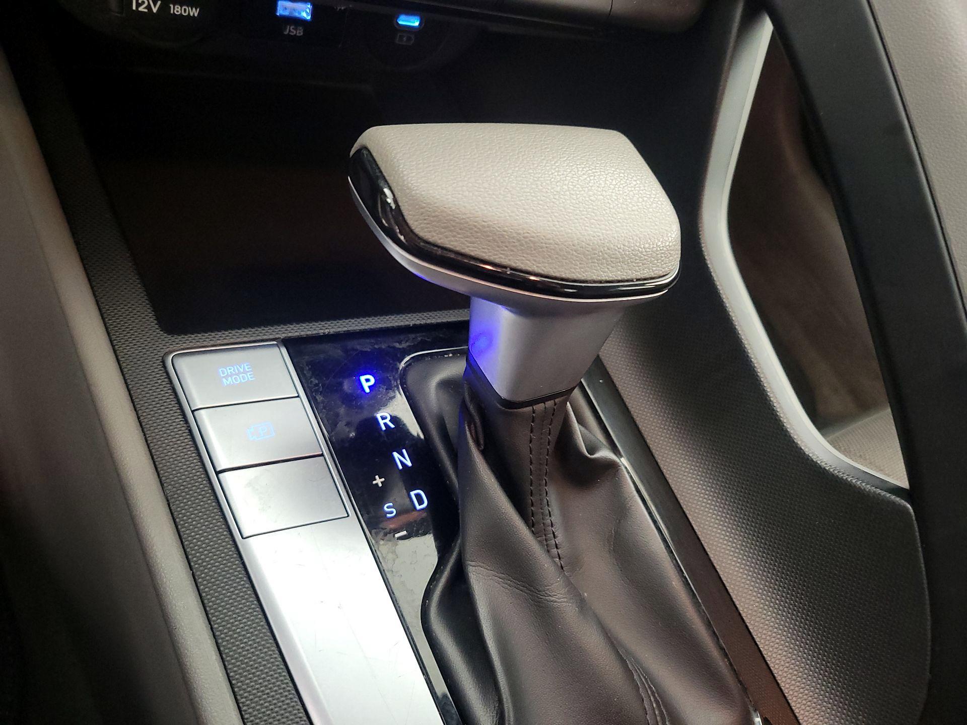 Thumbnail: 2024 Hyundai Elantra - 17