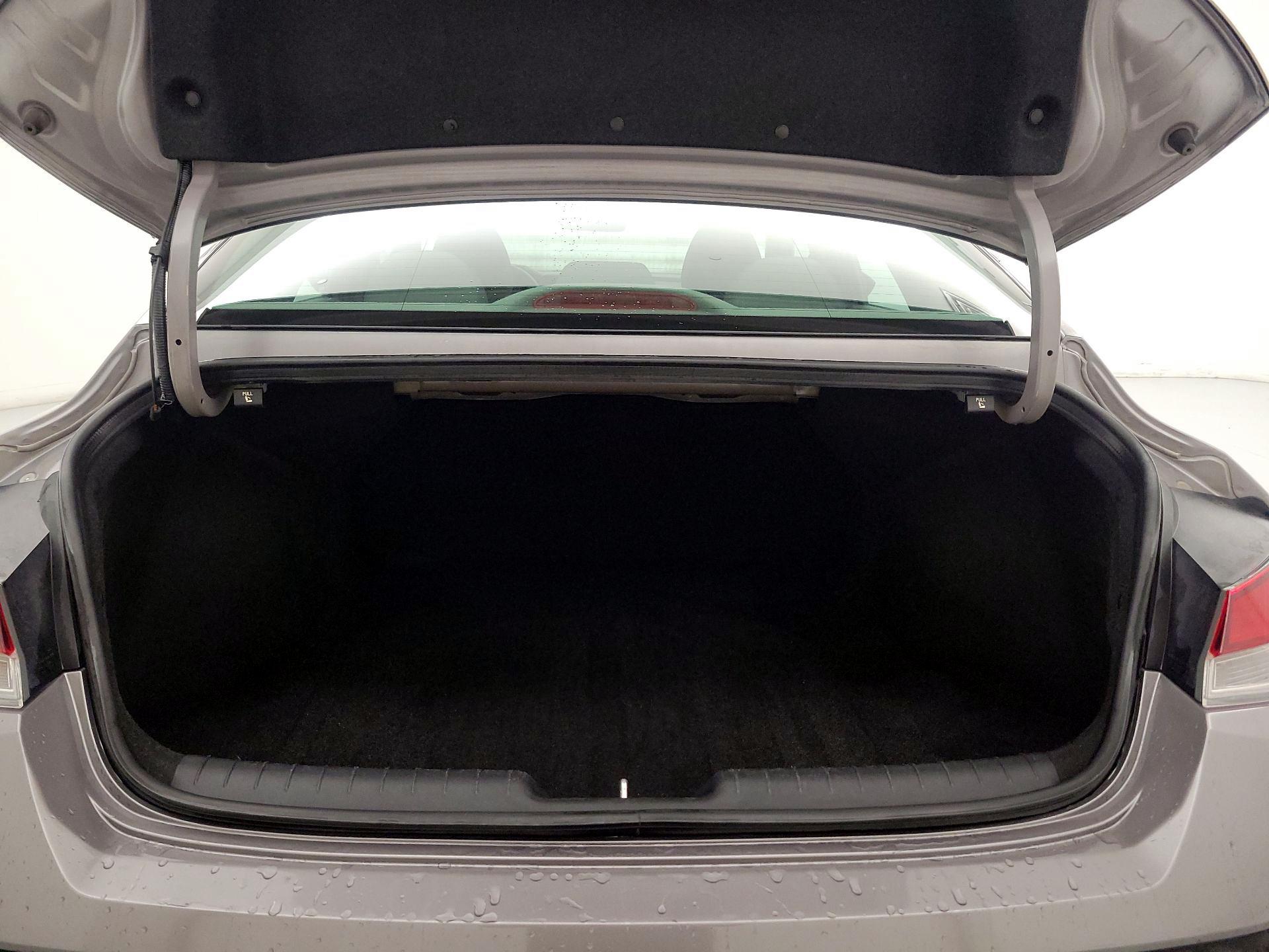 Thumbnail: 2024 Hyundai Elantra - 20