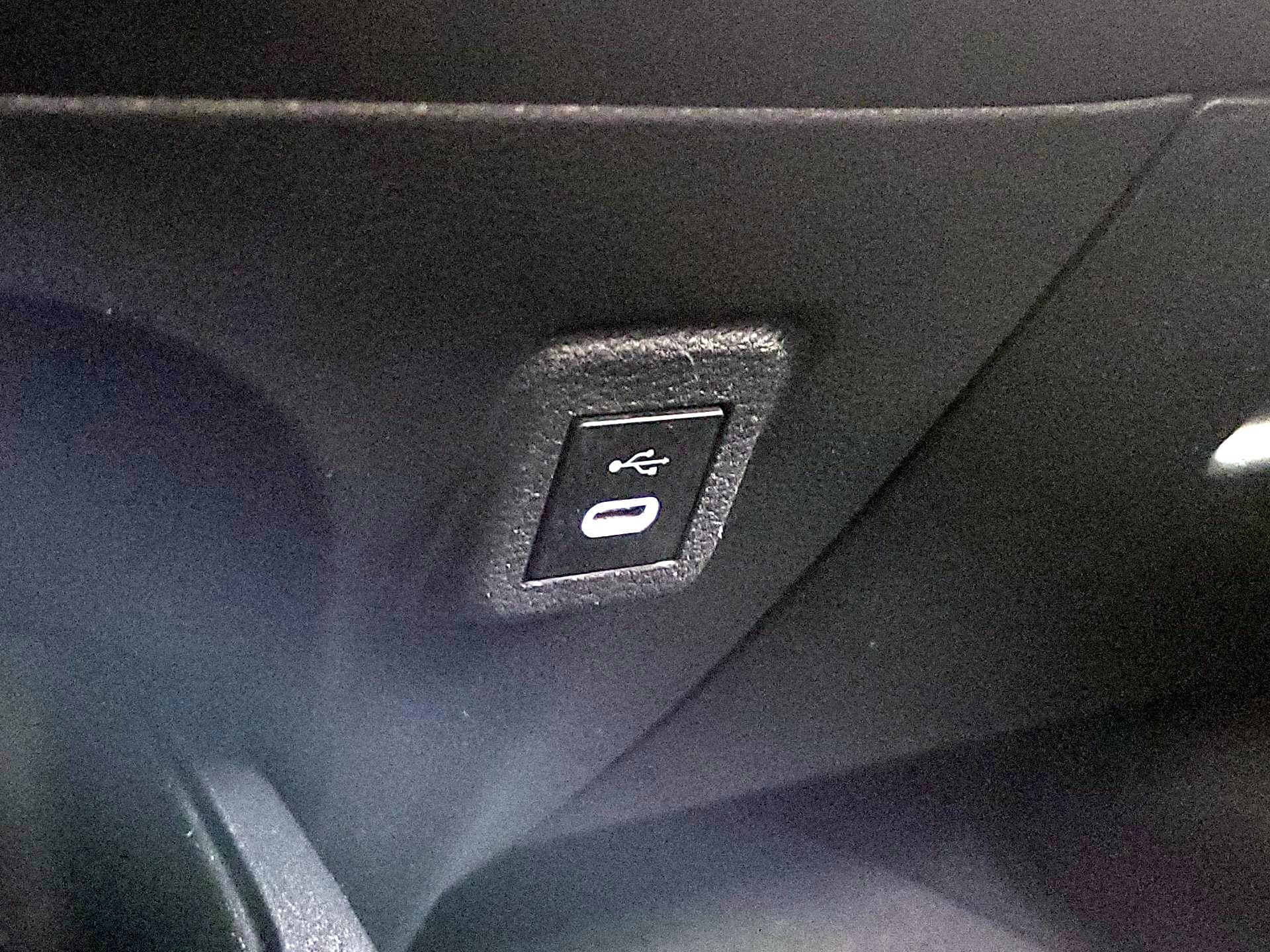 Thumbnail: 2024 Toyota Corolla - 18