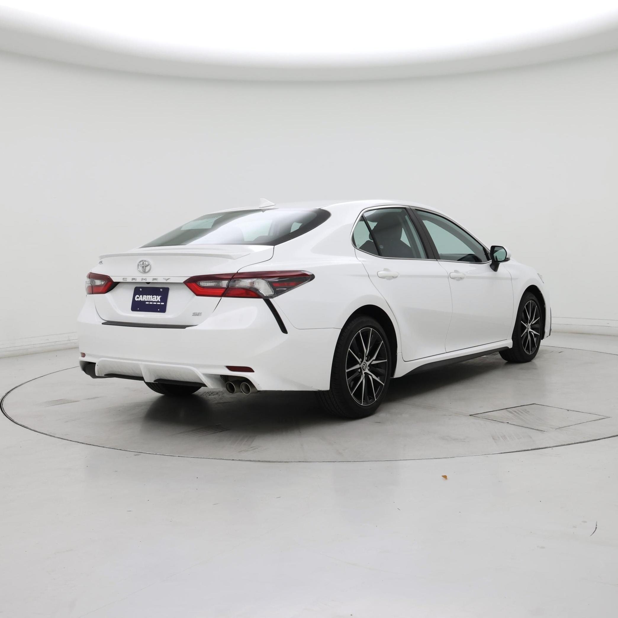 Thumbnail: 2022 Toyota Camry - 8