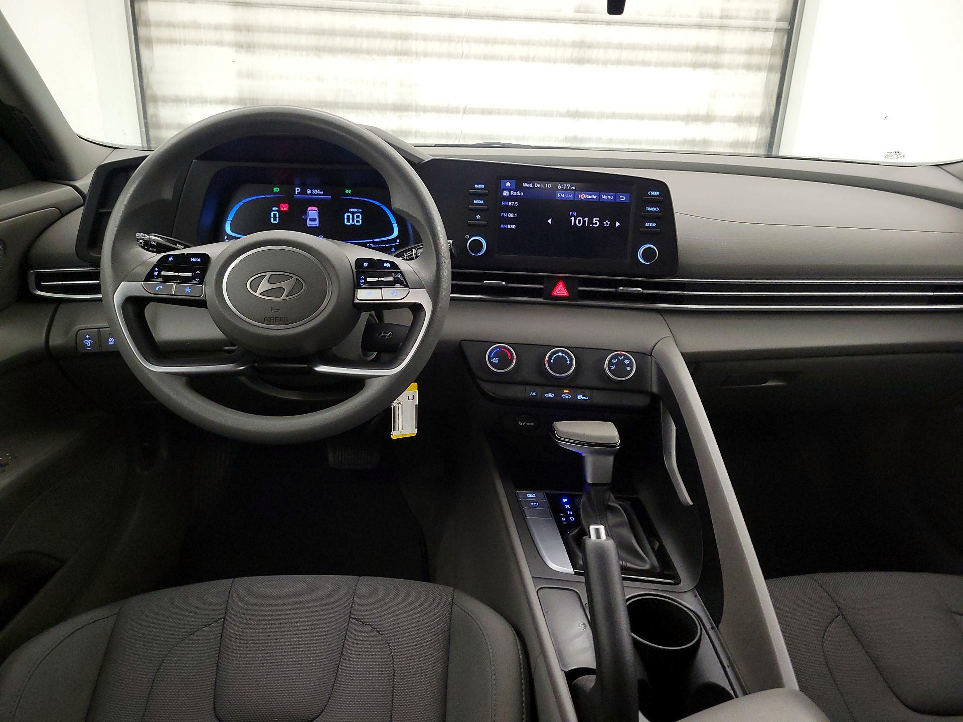 Thumbnail: 2024 Hyundai Elantra - 9