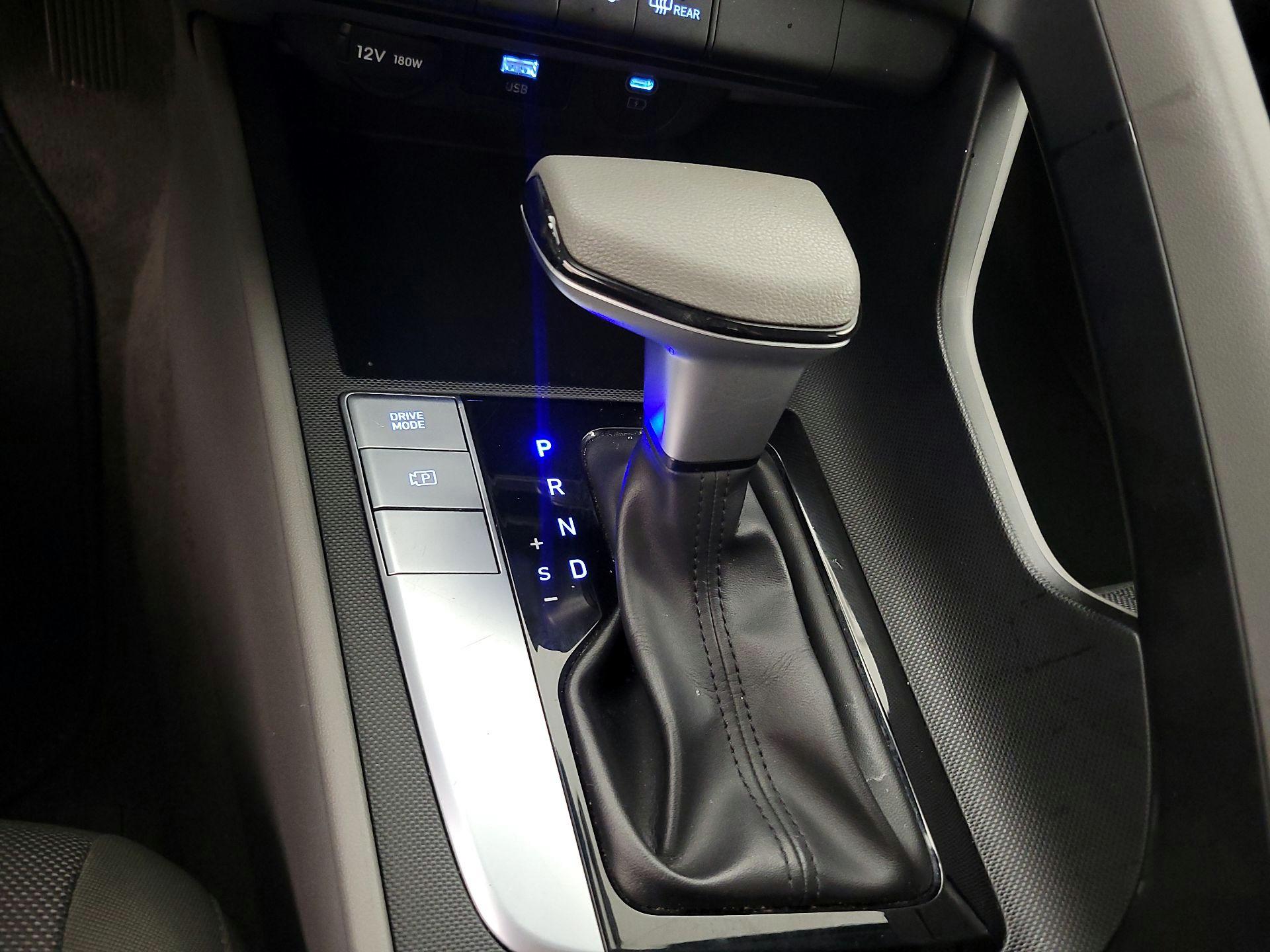 Thumbnail: 2024 Hyundai Elantra - 17