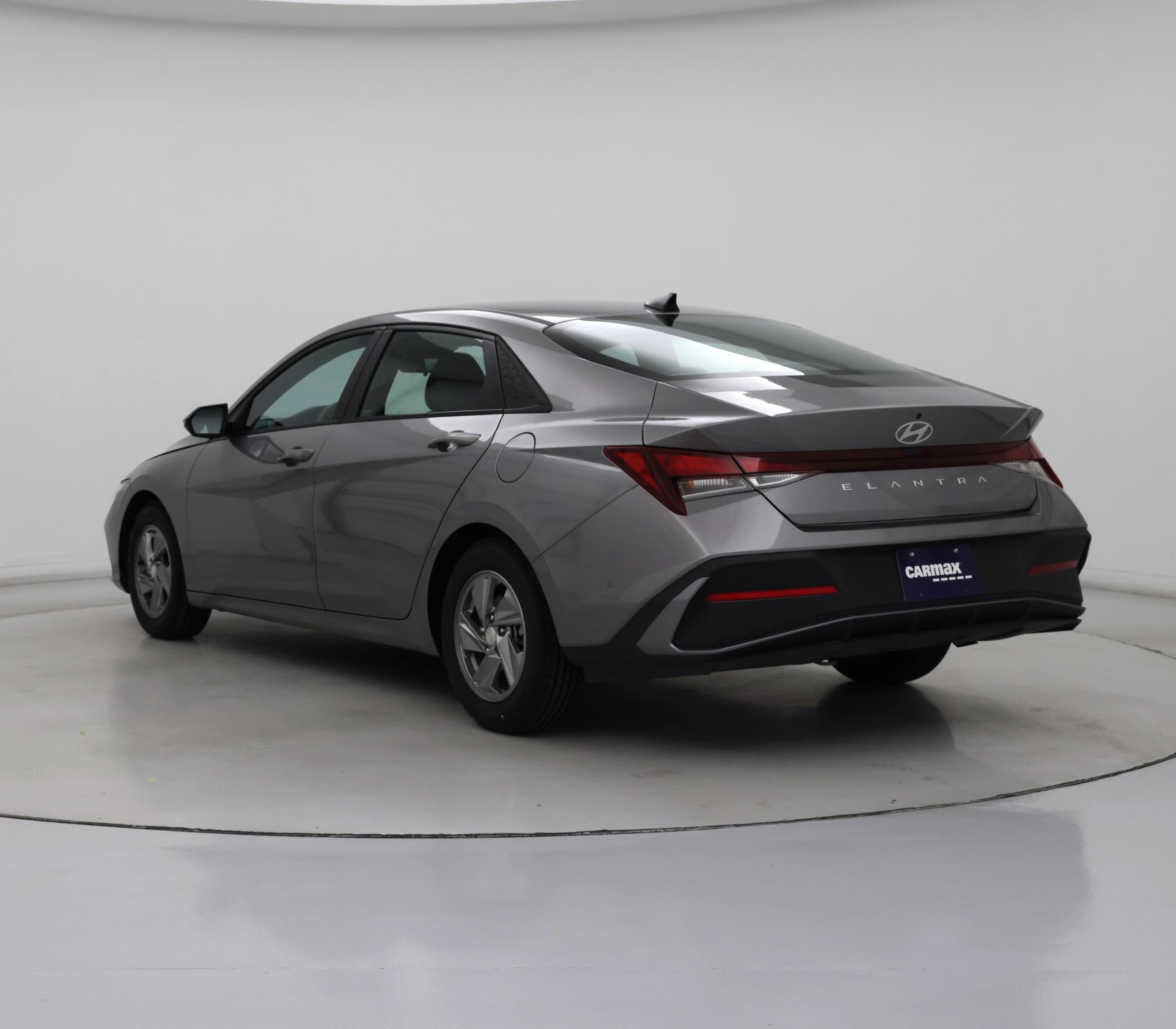 Thumbnail: 2024 Hyundai Elantra - 2