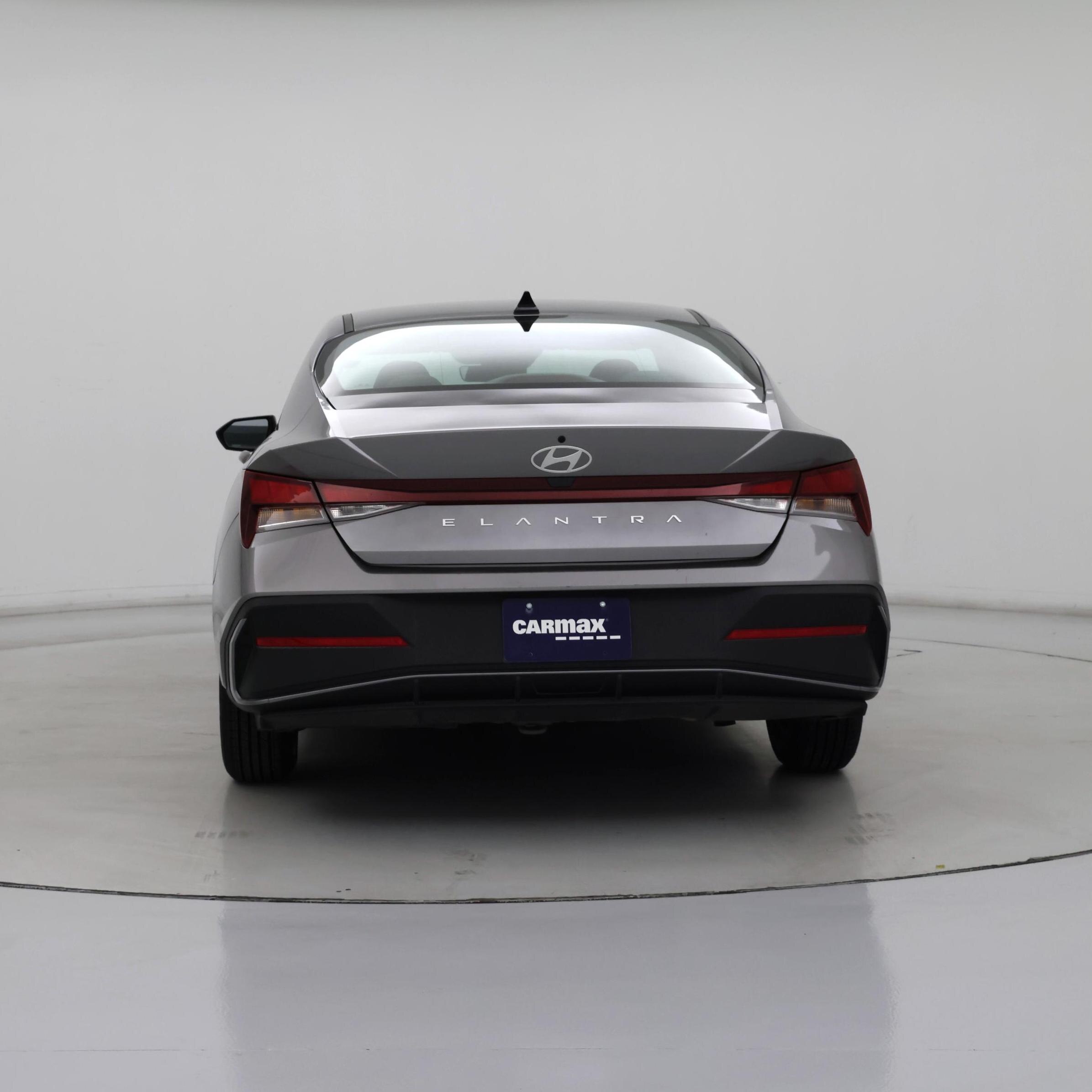 Thumbnail: 2024 Hyundai Elantra - 6