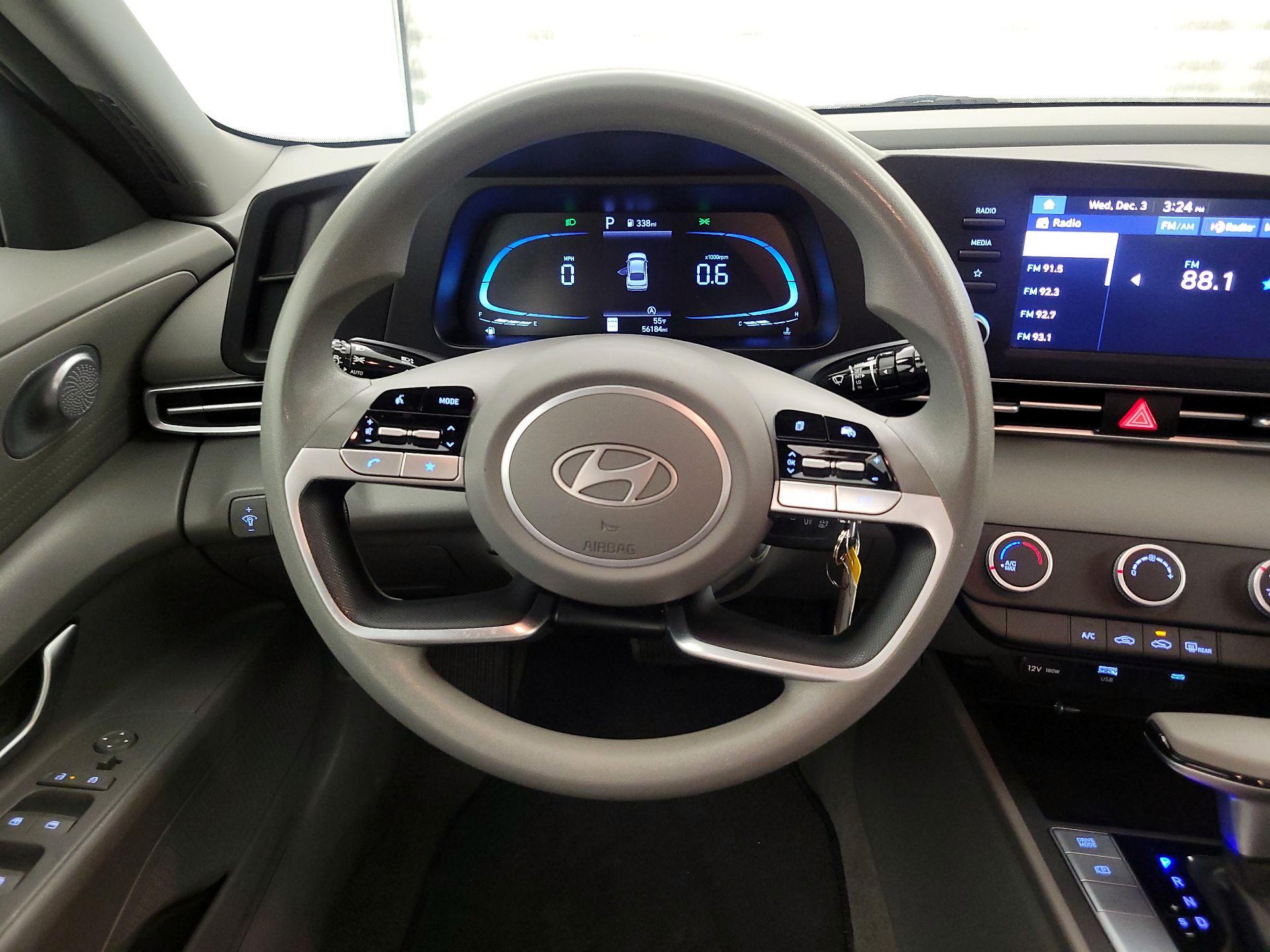 Thumbnail: 2024 Hyundai Elantra - 10