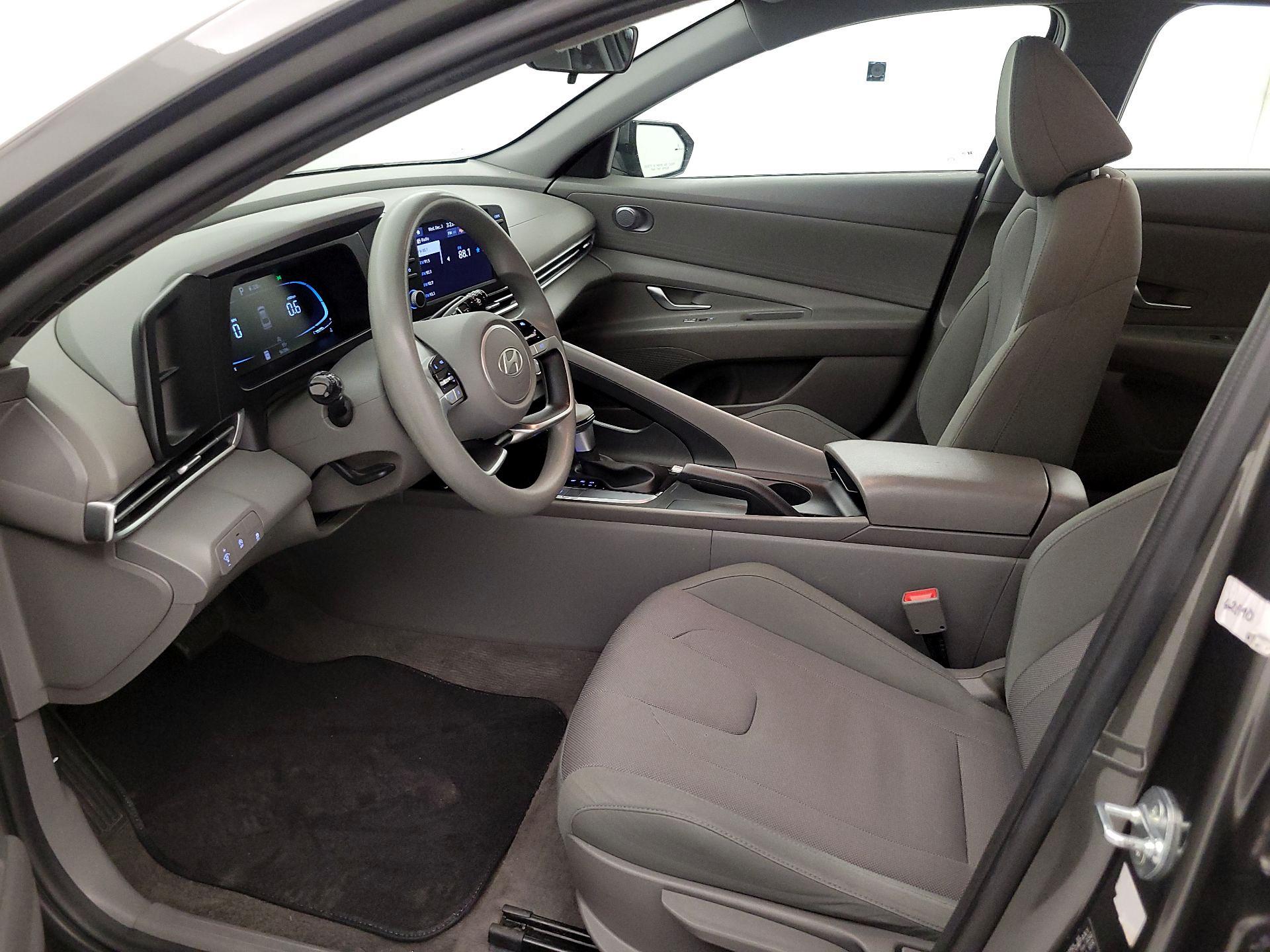 Thumbnail: 2024 Hyundai Elantra - 11