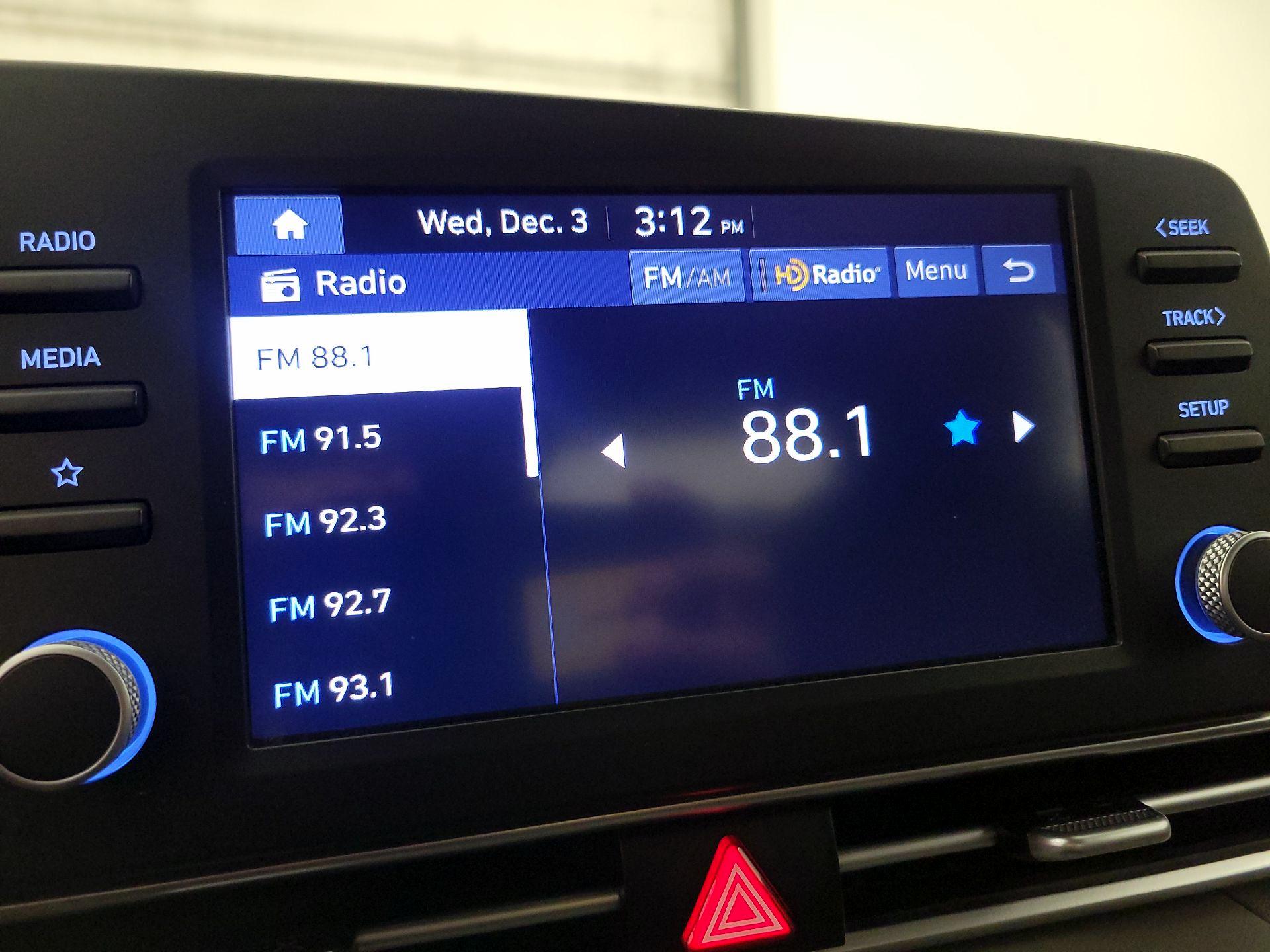 Thumbnail: 2024 Hyundai Elantra - 15