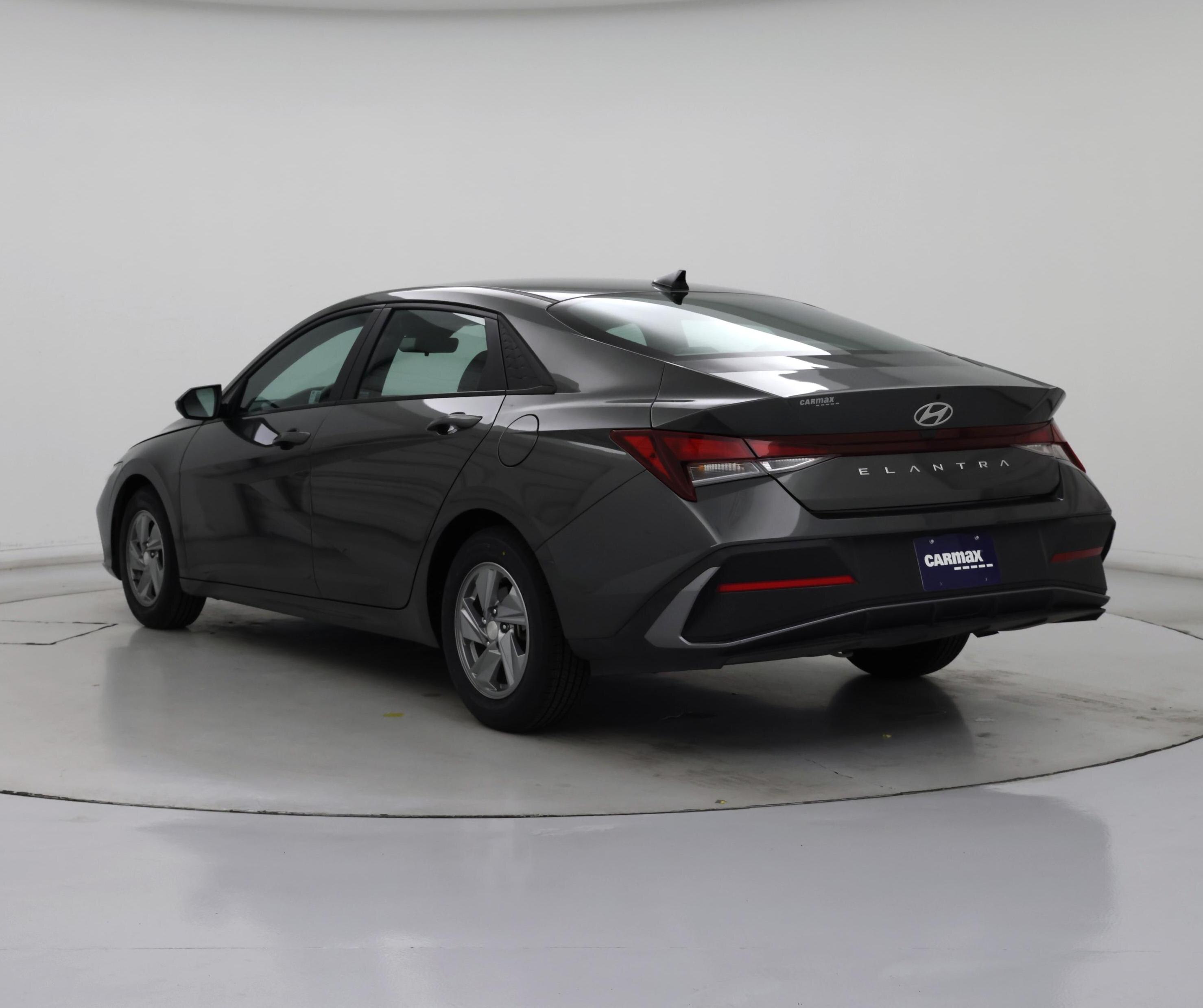 Thumbnail: 2024 Hyundai Elantra - 2