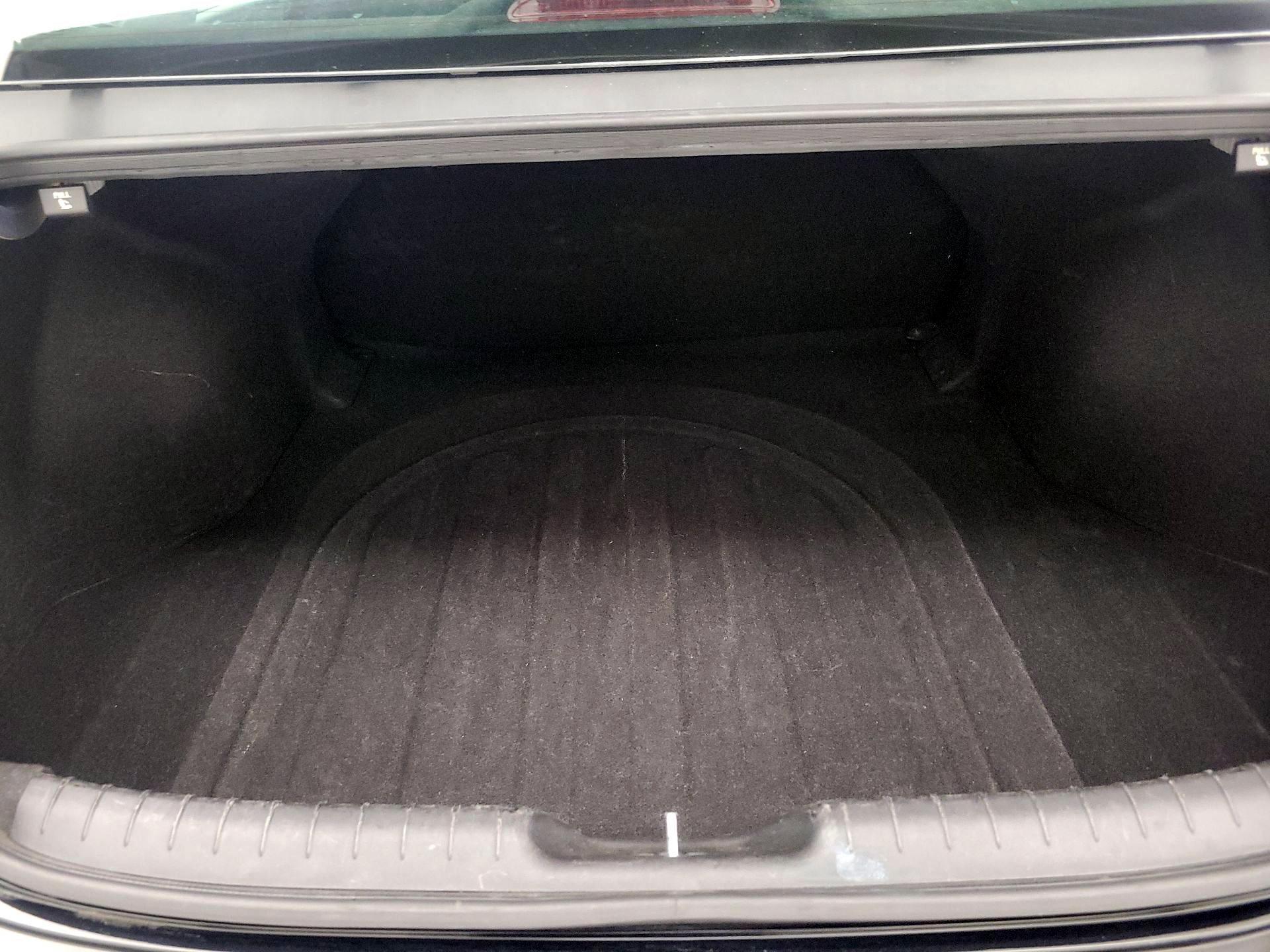 Thumbnail: 2024 Hyundai Elantra - 20