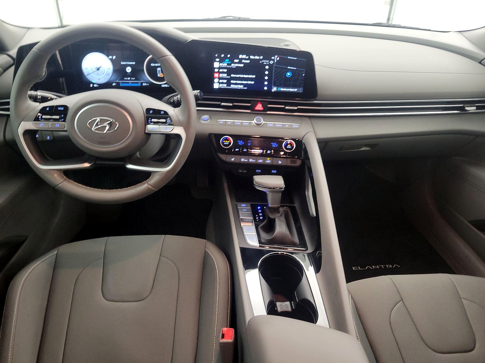 Thumbnail: 2023 Hyundai Elantra - 9