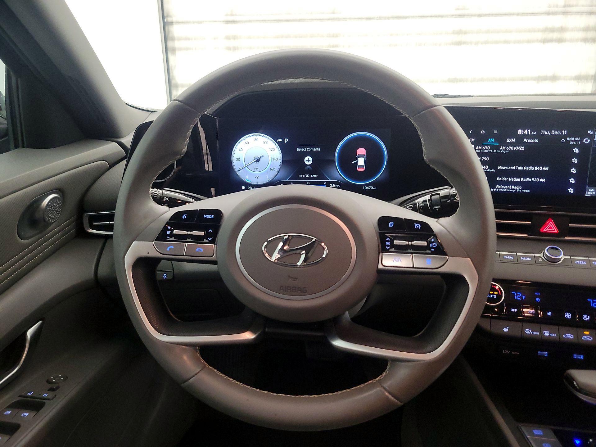 Thumbnail: 2023 Hyundai Elantra - 10