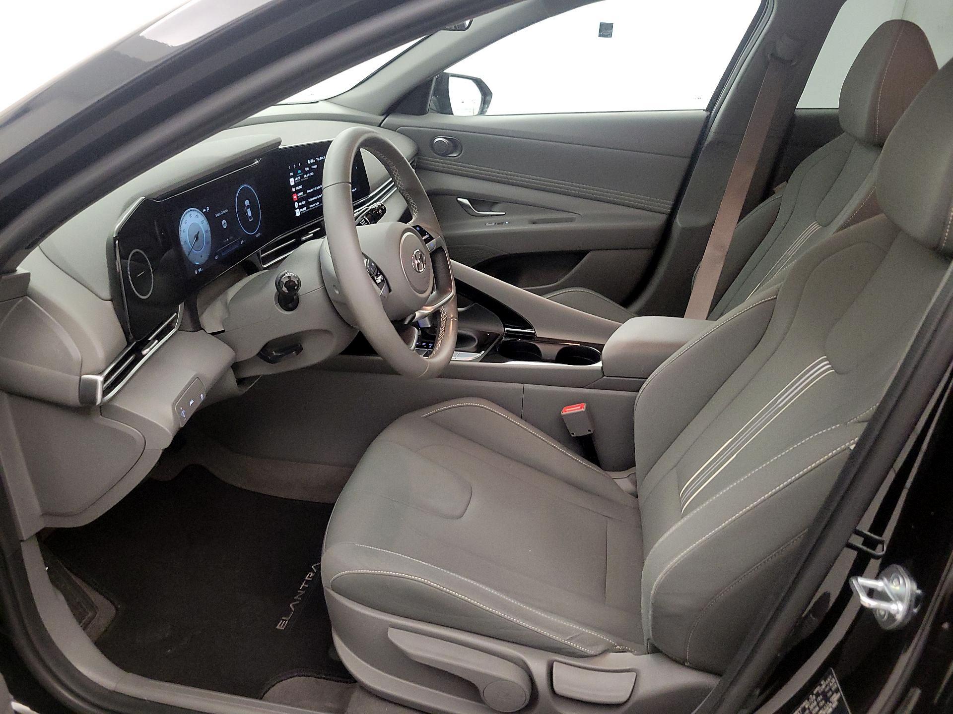 Thumbnail: 2023 Hyundai Elantra - 11