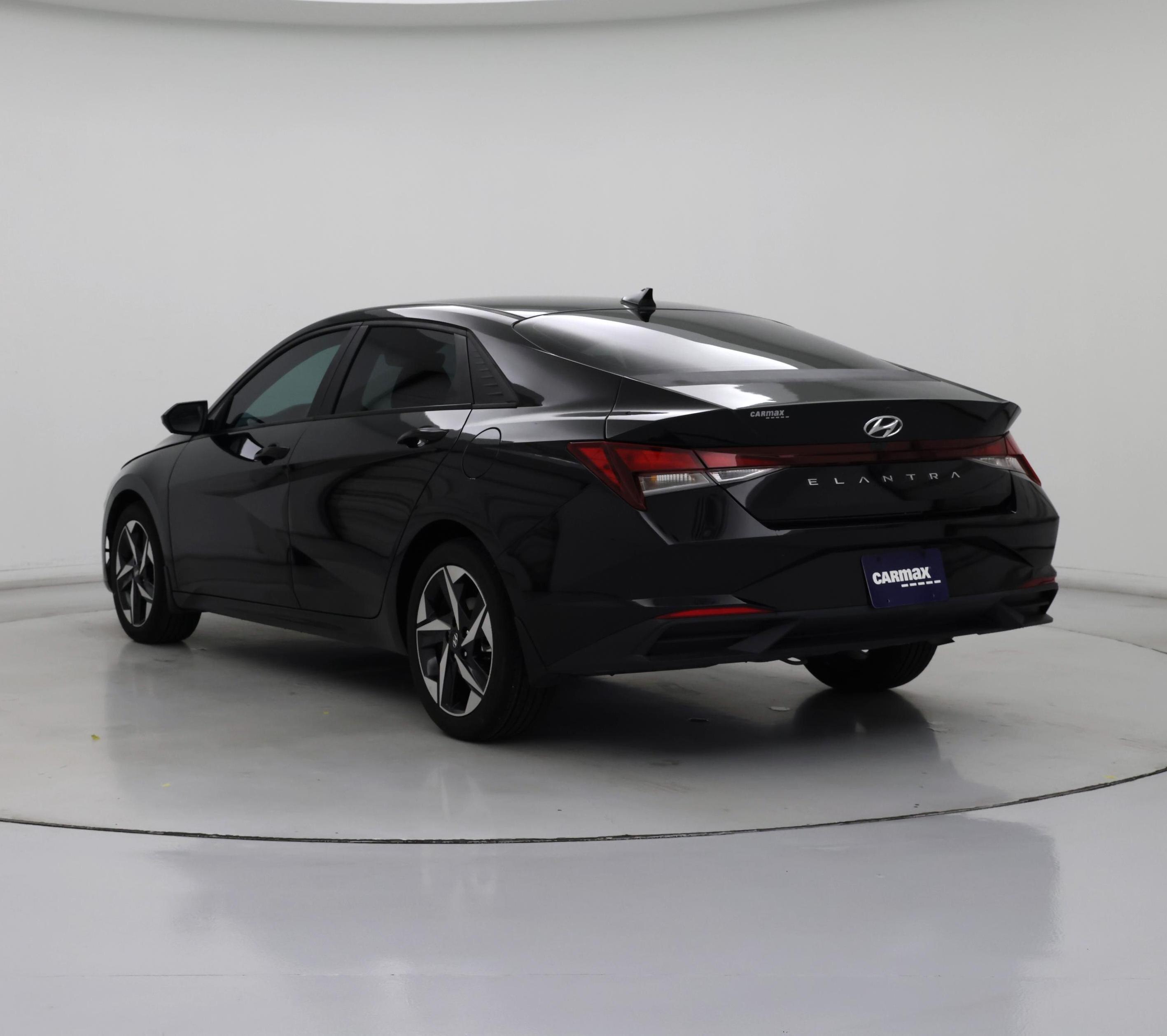 Thumbnail: 2023 Hyundai Elantra - 2