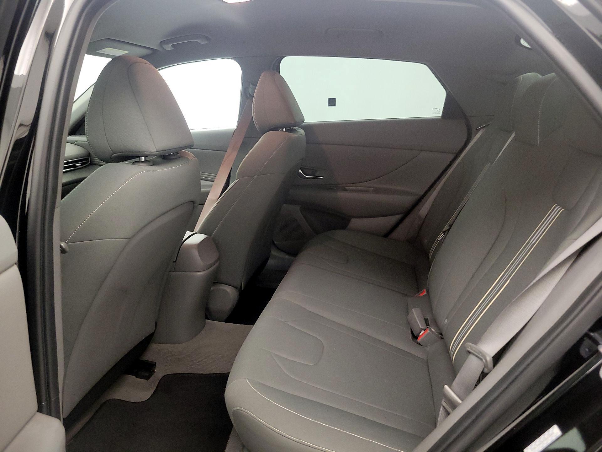 Thumbnail: 2023 Hyundai Elantra - 19