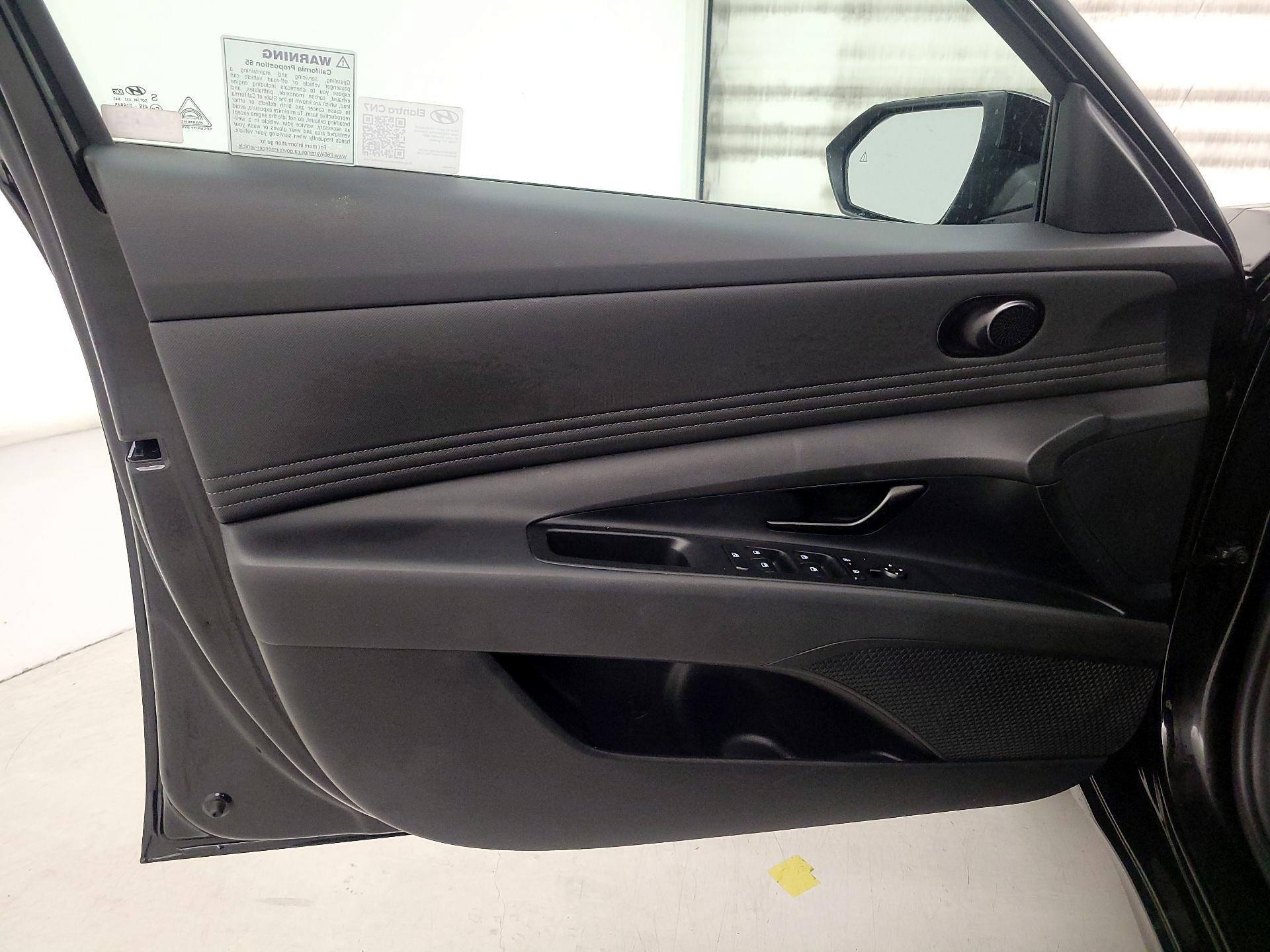 Thumbnail: 2025 Hyundai Elantra - 12