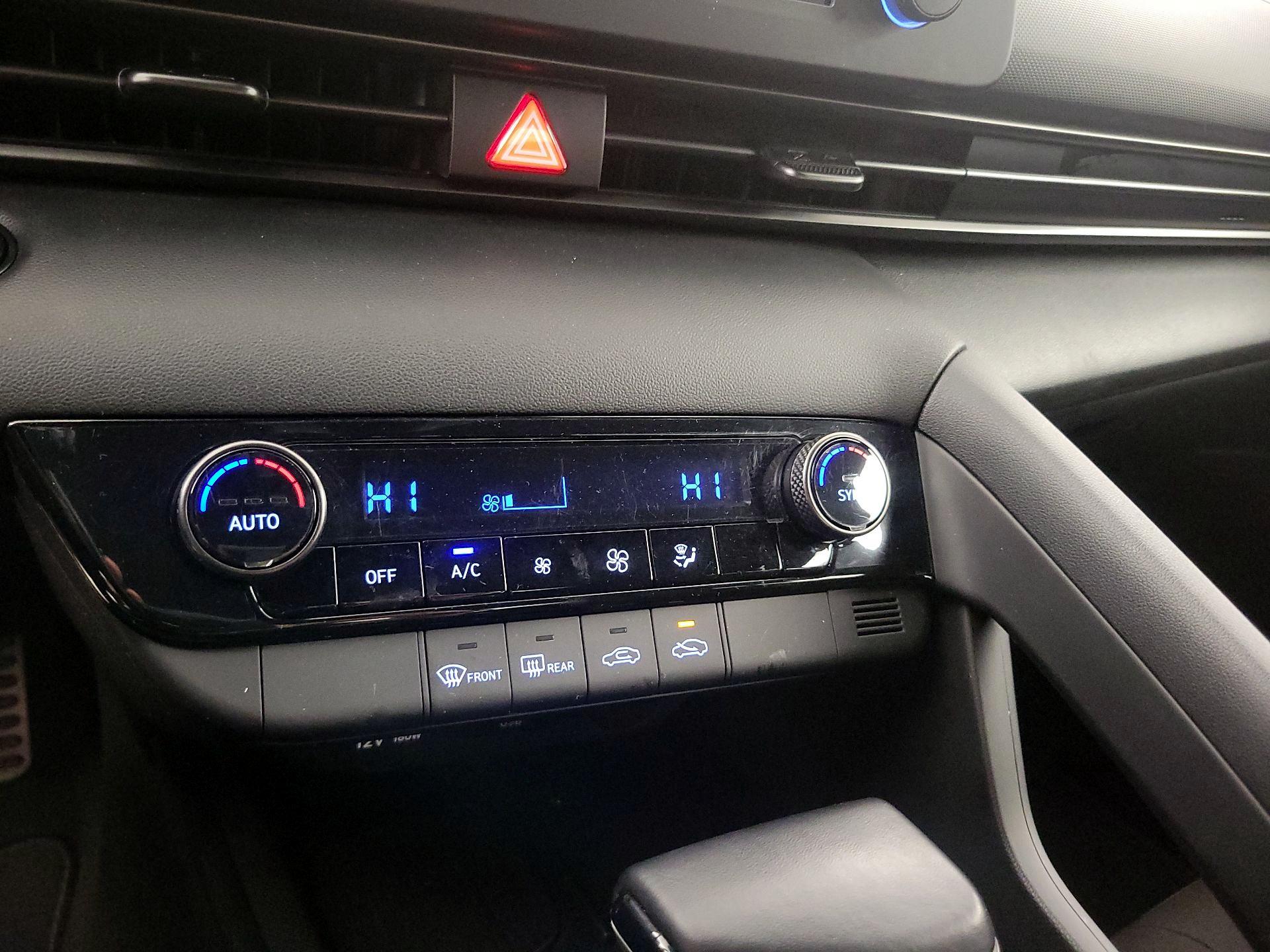 Thumbnail: 2025 Hyundai Elantra - 16