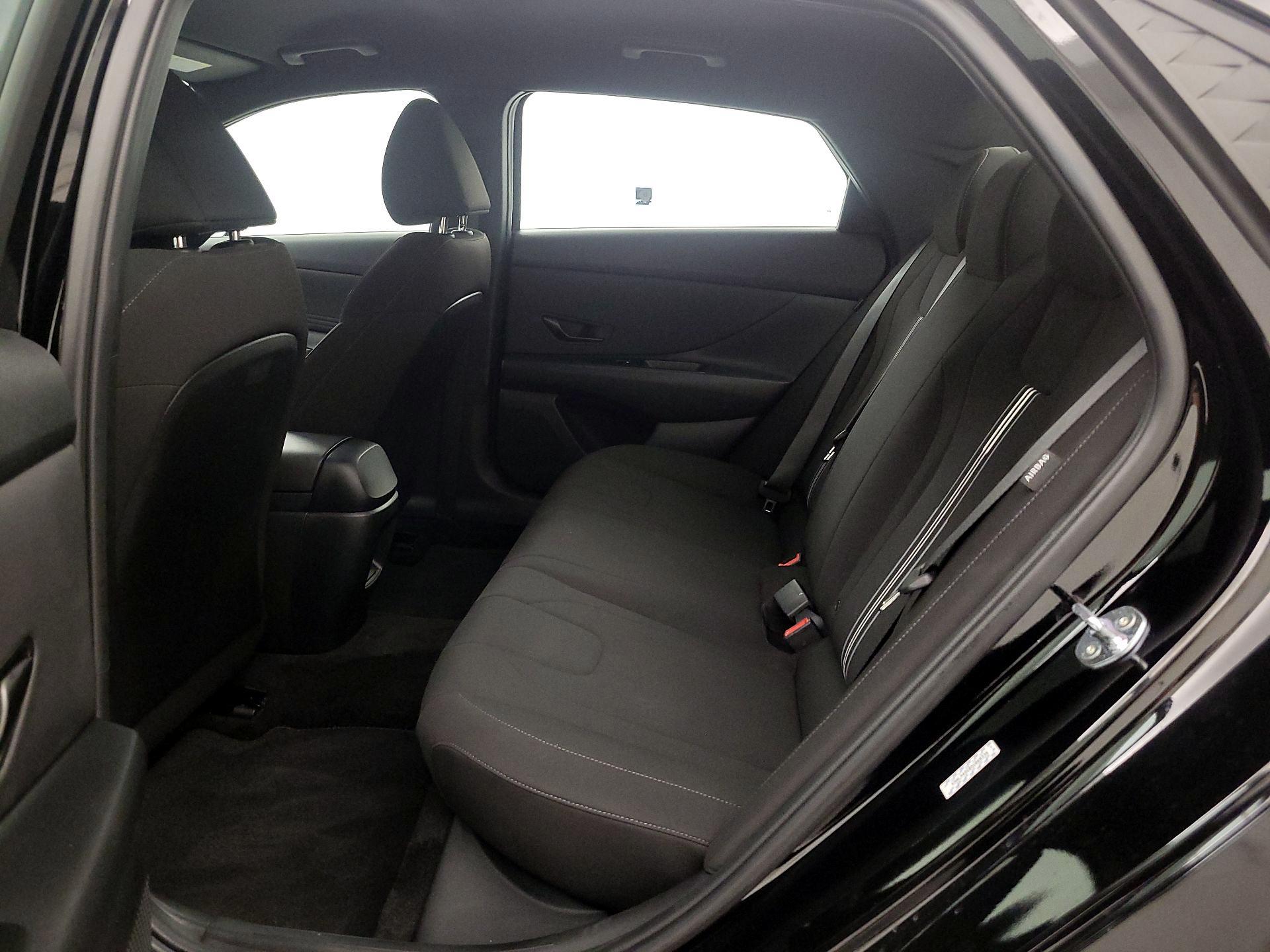 Thumbnail: 2025 Hyundai Elantra - 19