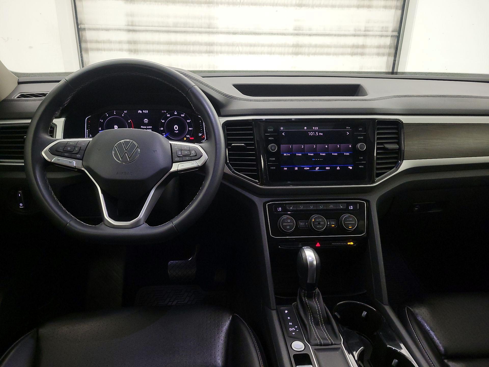 Thumbnail: 2022 Volkswagen Atlas - 9