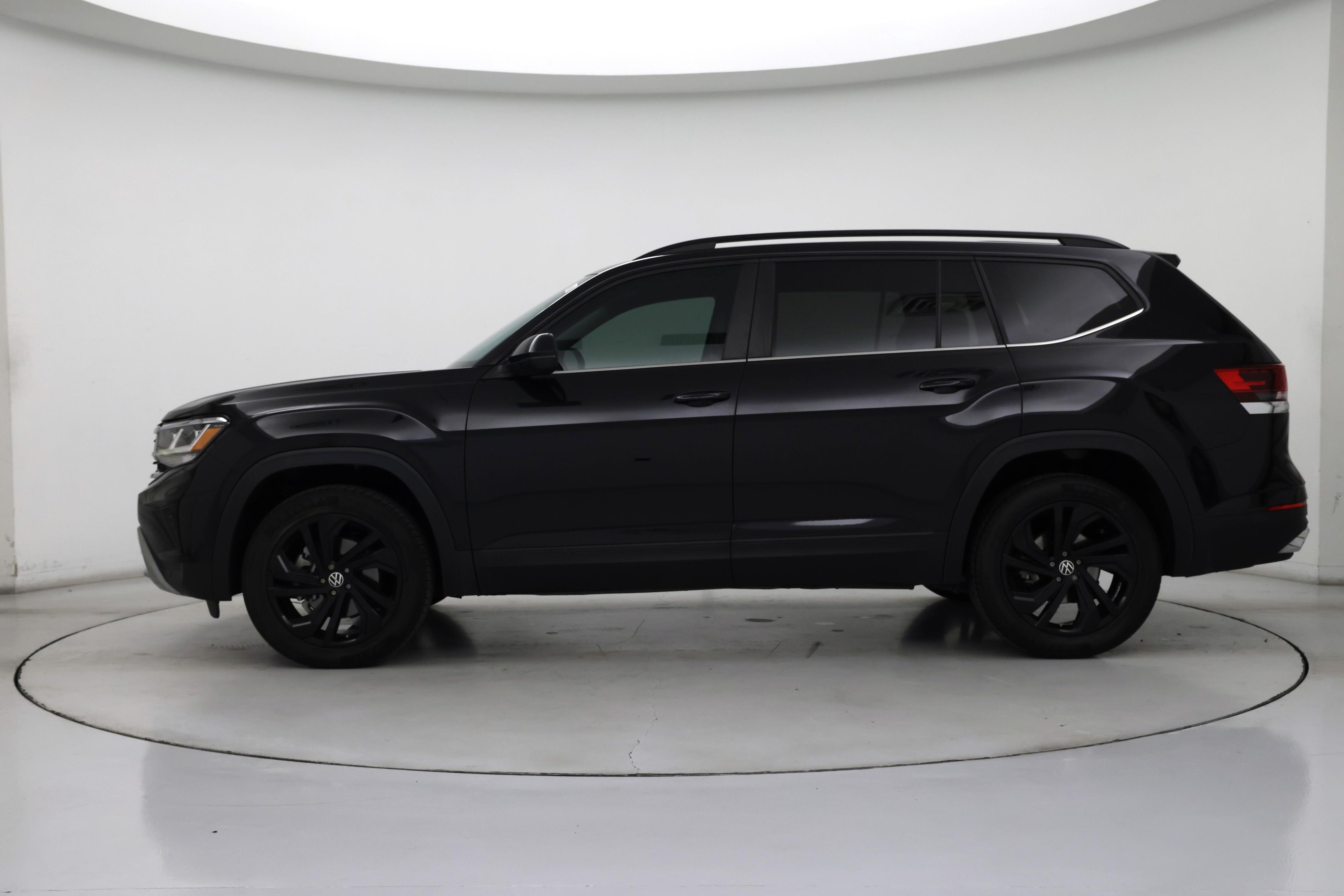 Thumbnail: 2022 Volkswagen Atlas - 3