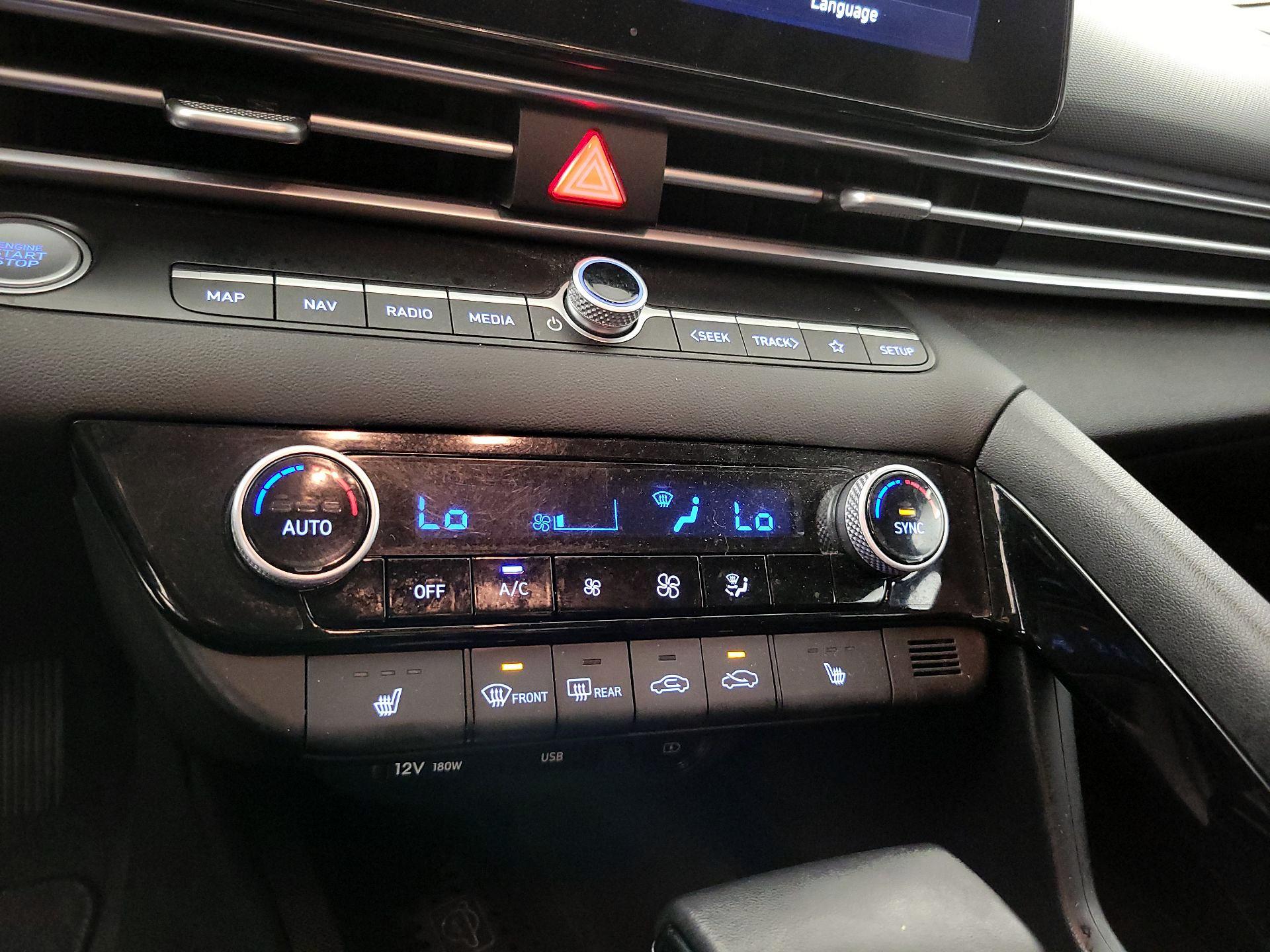 Thumbnail: 2023 Hyundai Elantra - 17