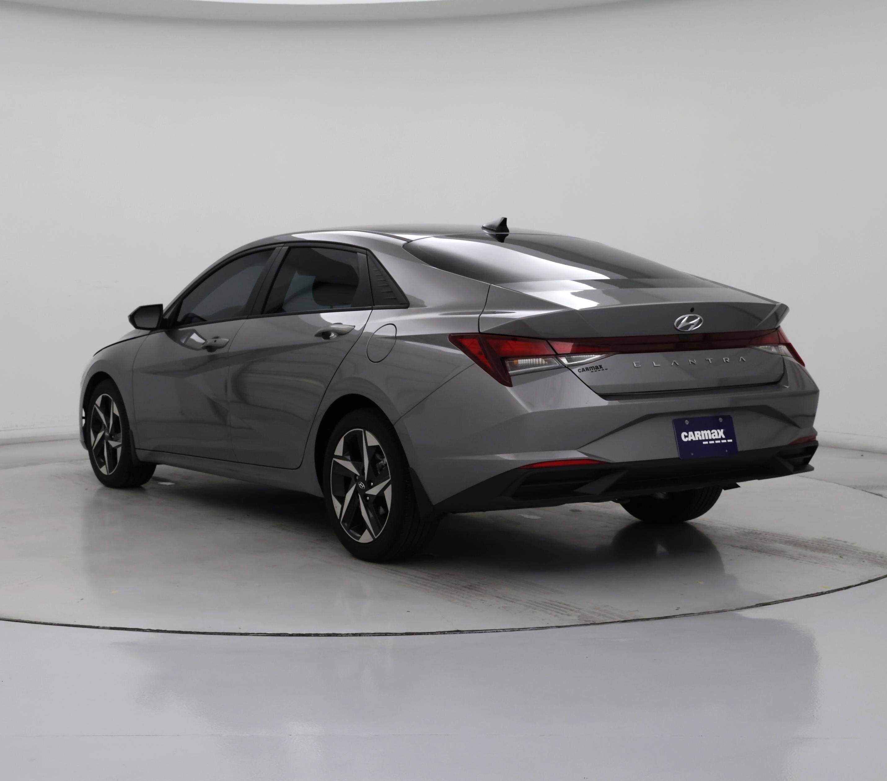 Thumbnail: 2023 Hyundai Elantra - 2