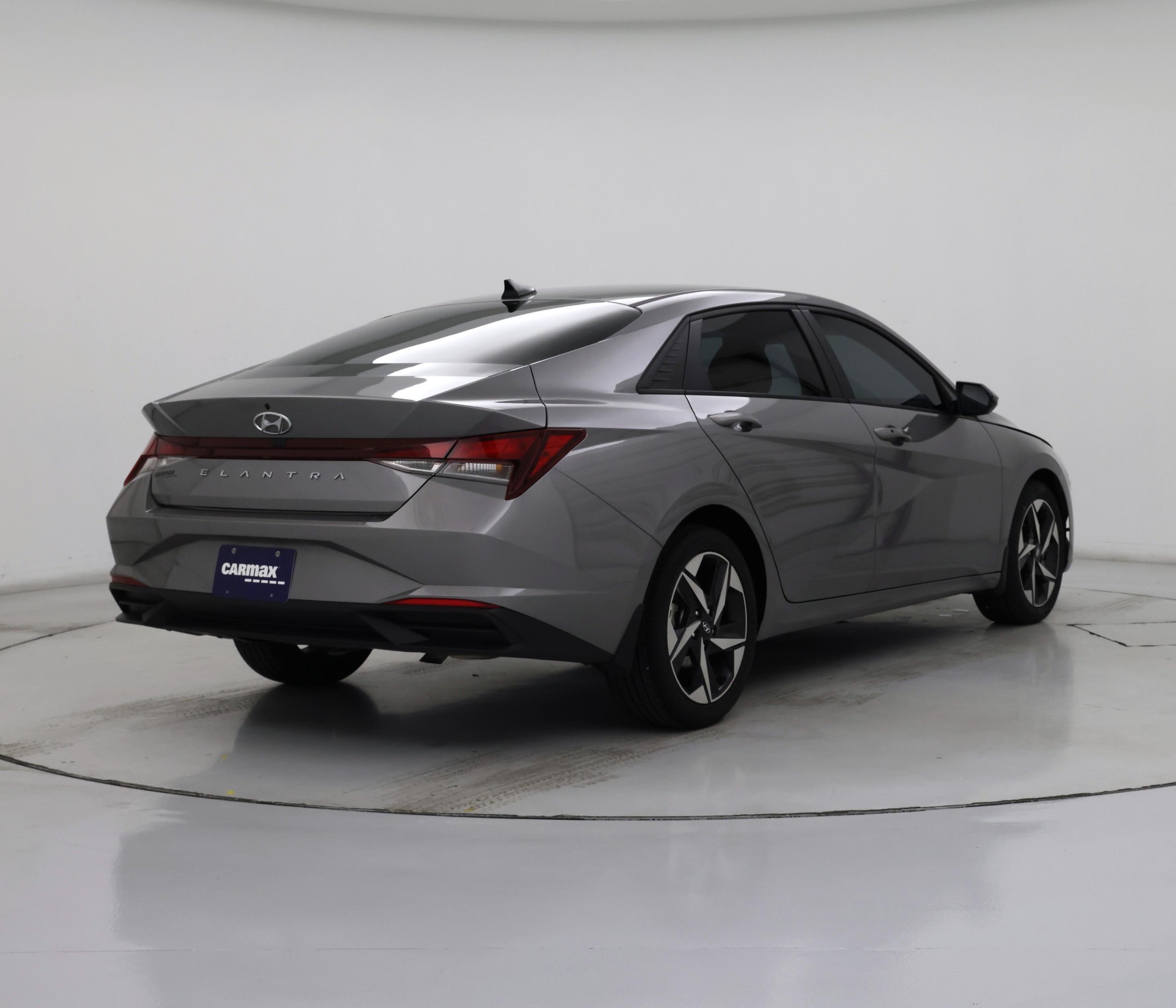 Thumbnail: 2023 Hyundai Elantra - 8