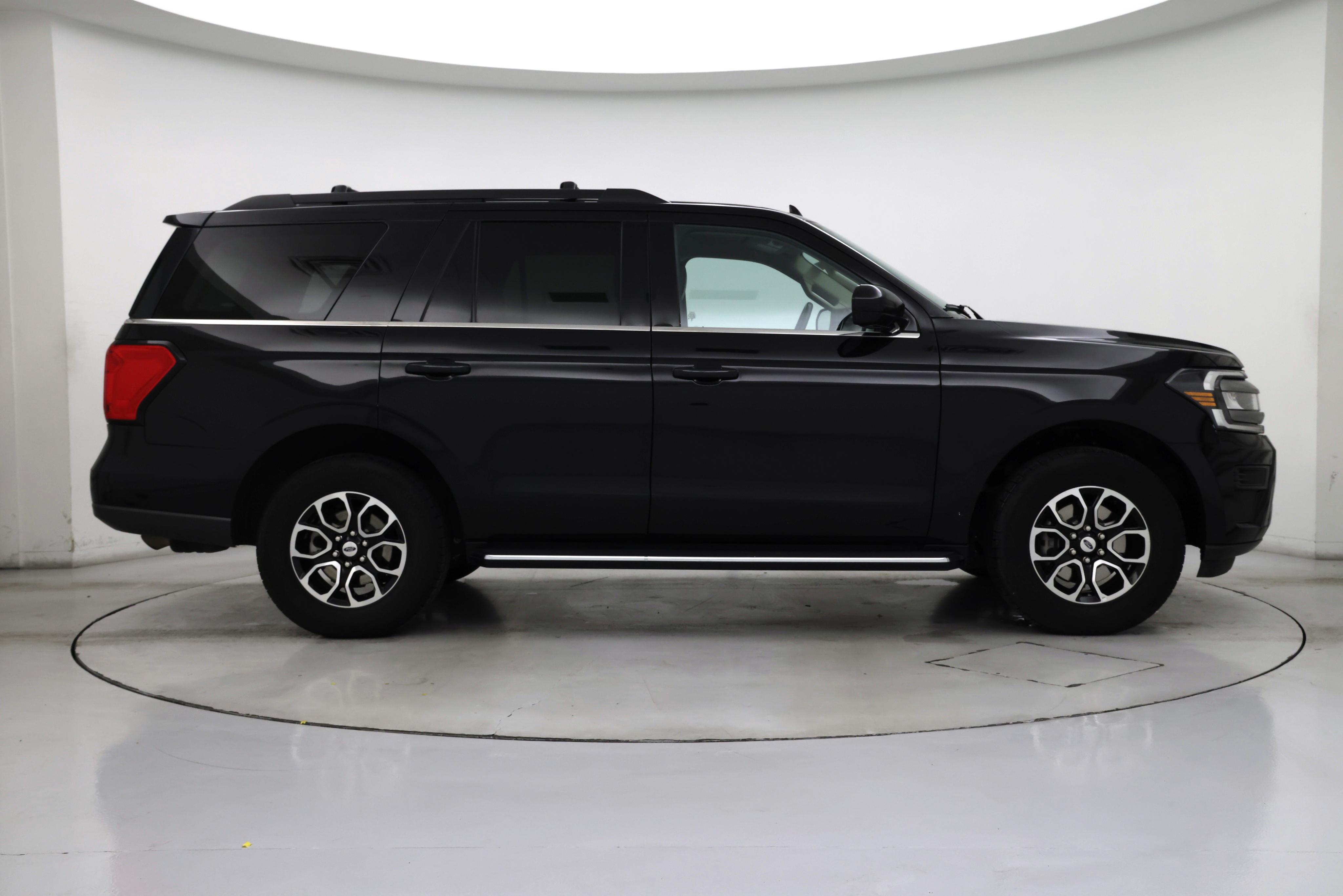 Thumbnail: 2023 Ford Expedition - 7