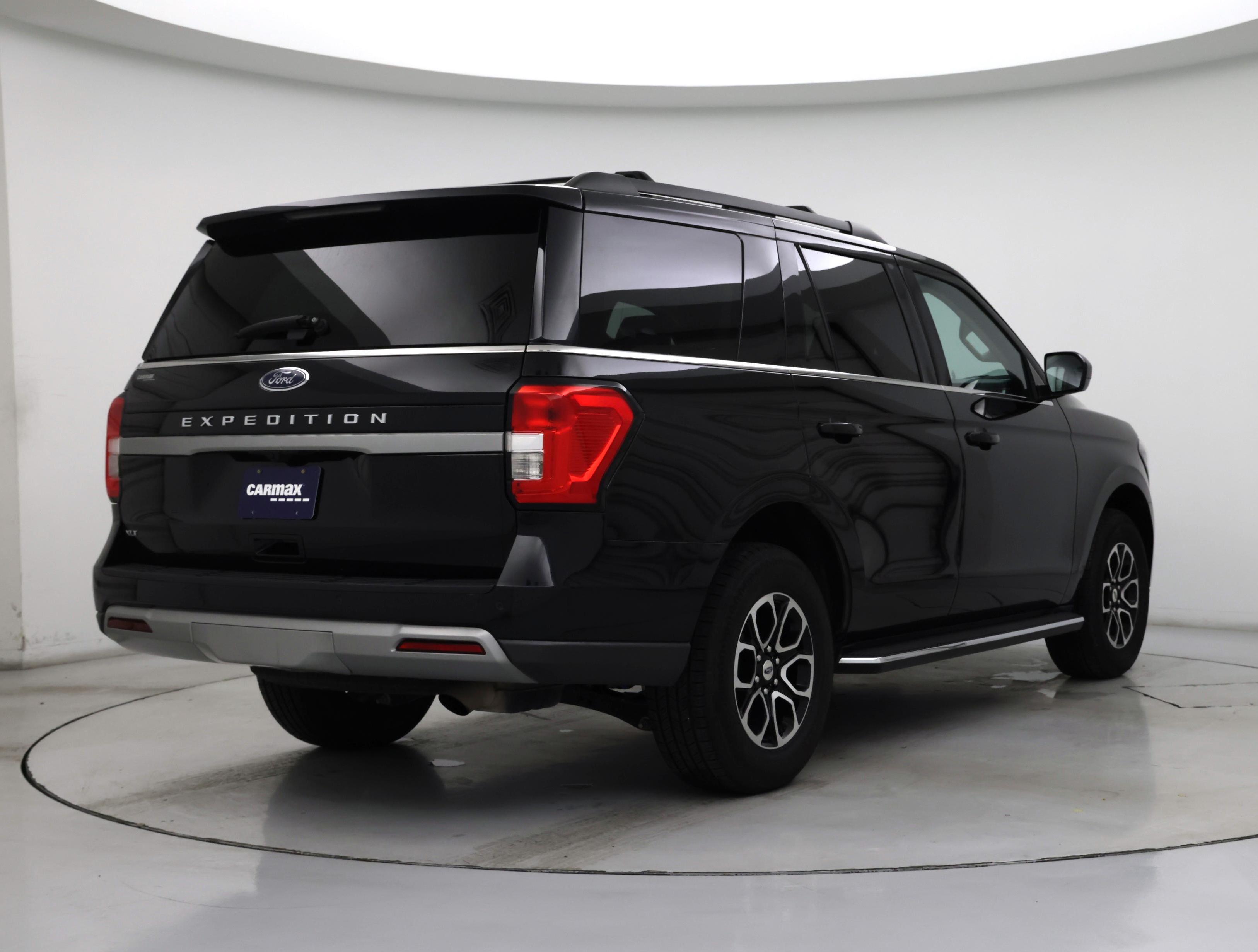 Thumbnail: 2023 Ford Expedition - 8