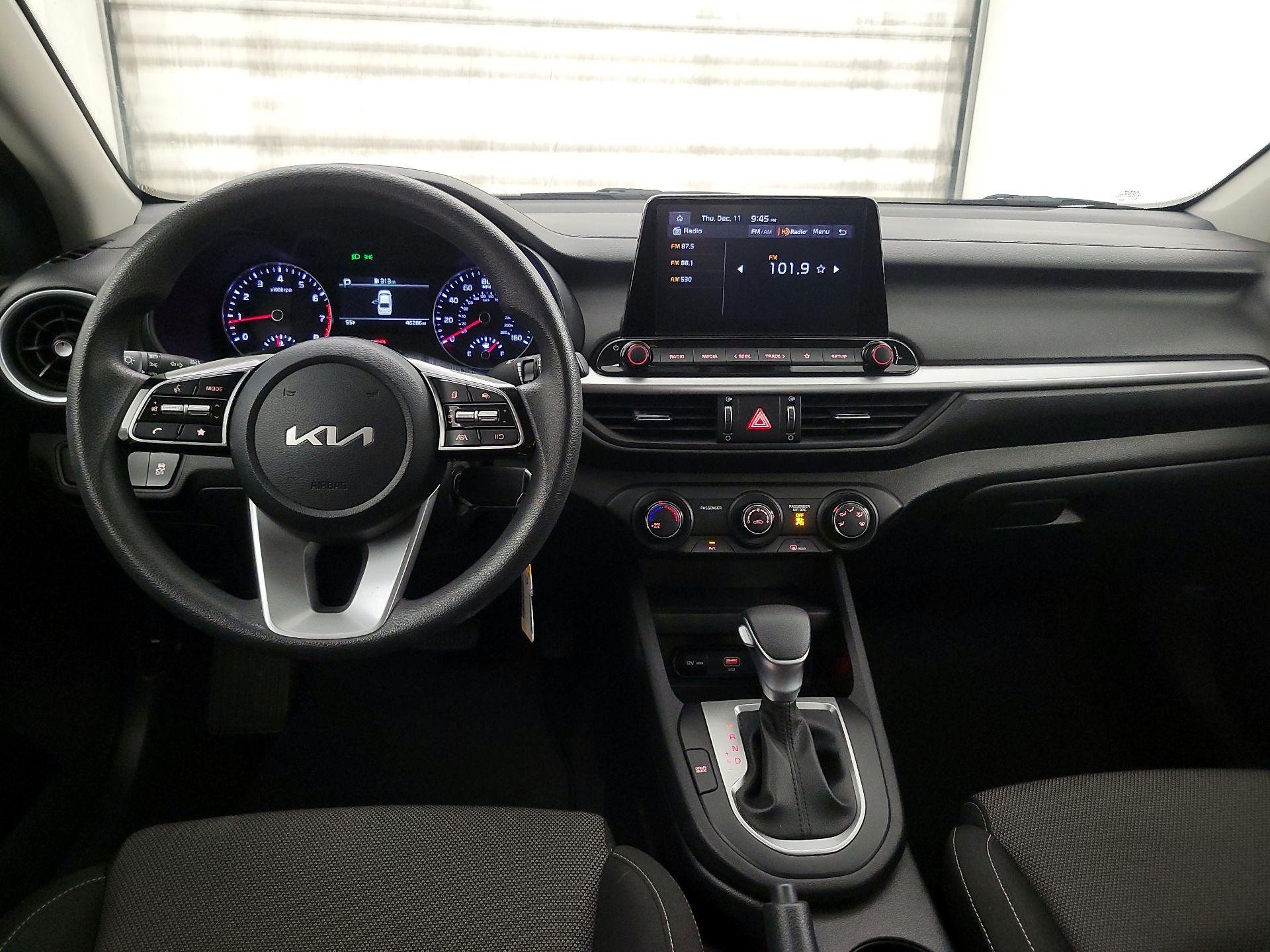 Thumbnail: 2024 Kia Forte - 9