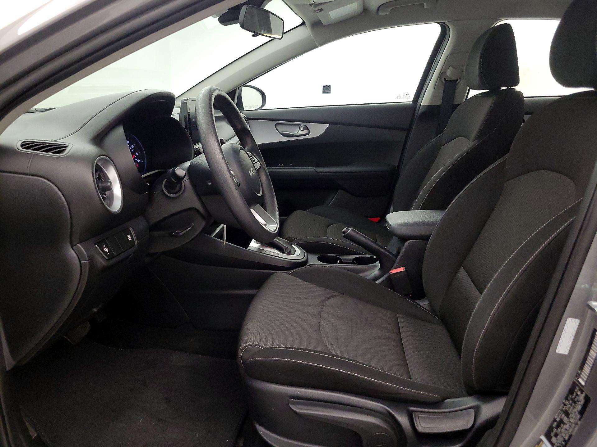 Thumbnail: 2024 Kia Forte - 11