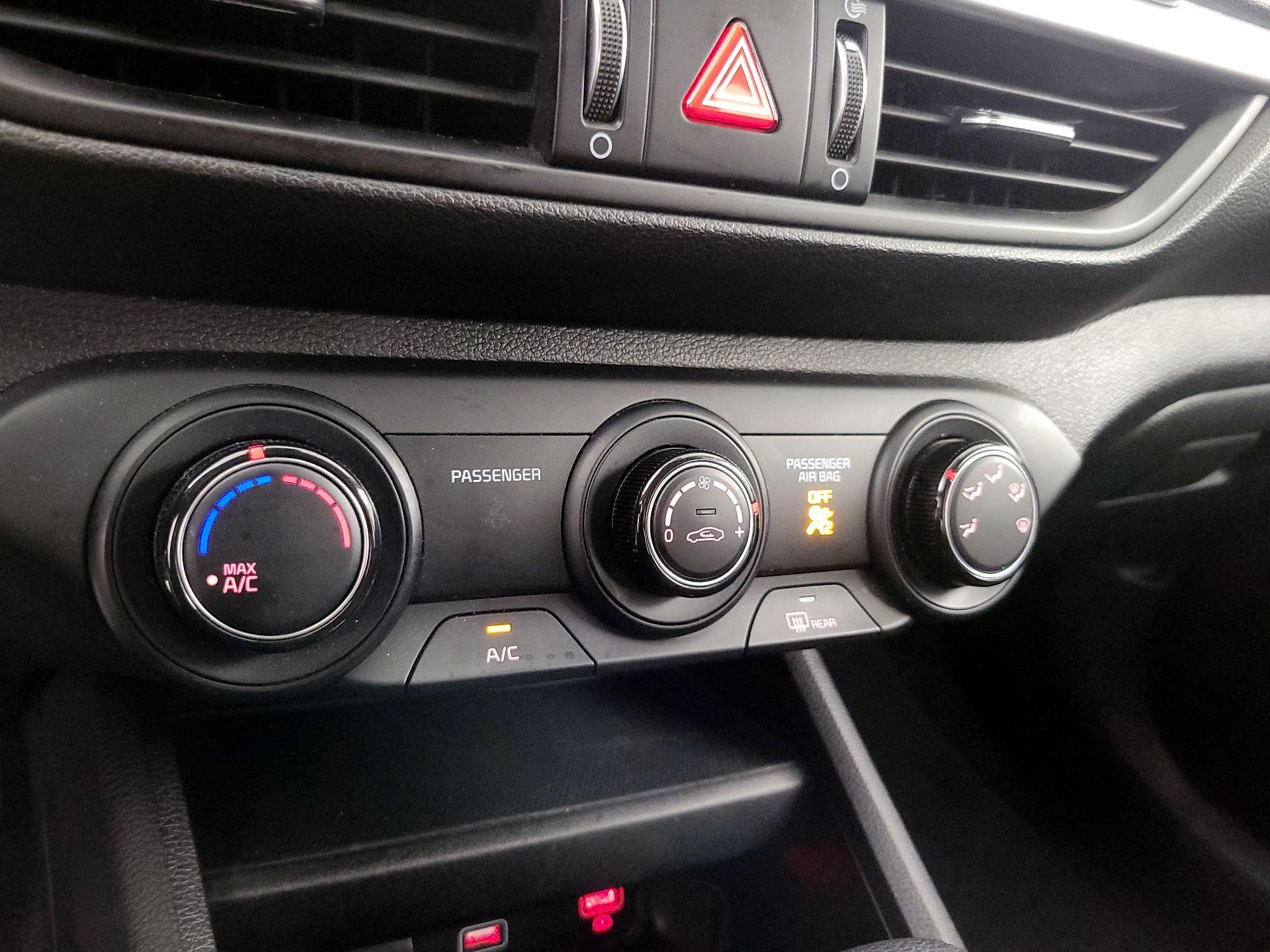 Thumbnail: 2024 Kia Forte - 16