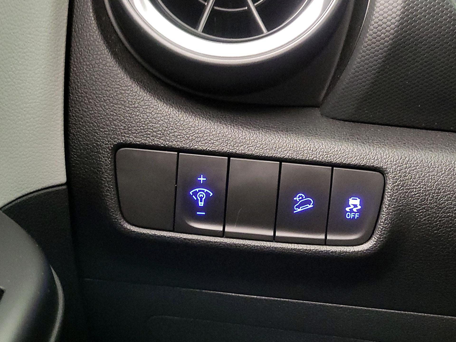 Thumbnail: 2023 Hyundai Kona - 13