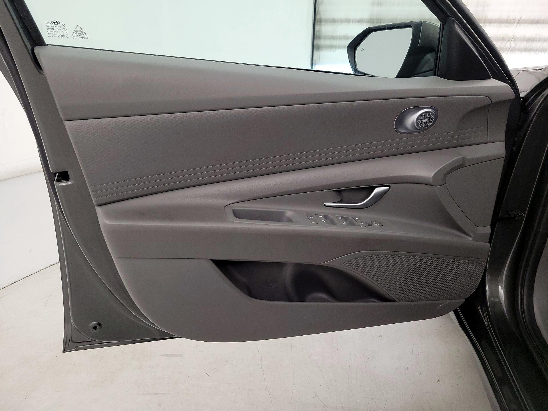 Thumbnail: 2024 Hyundai Elantra - 12